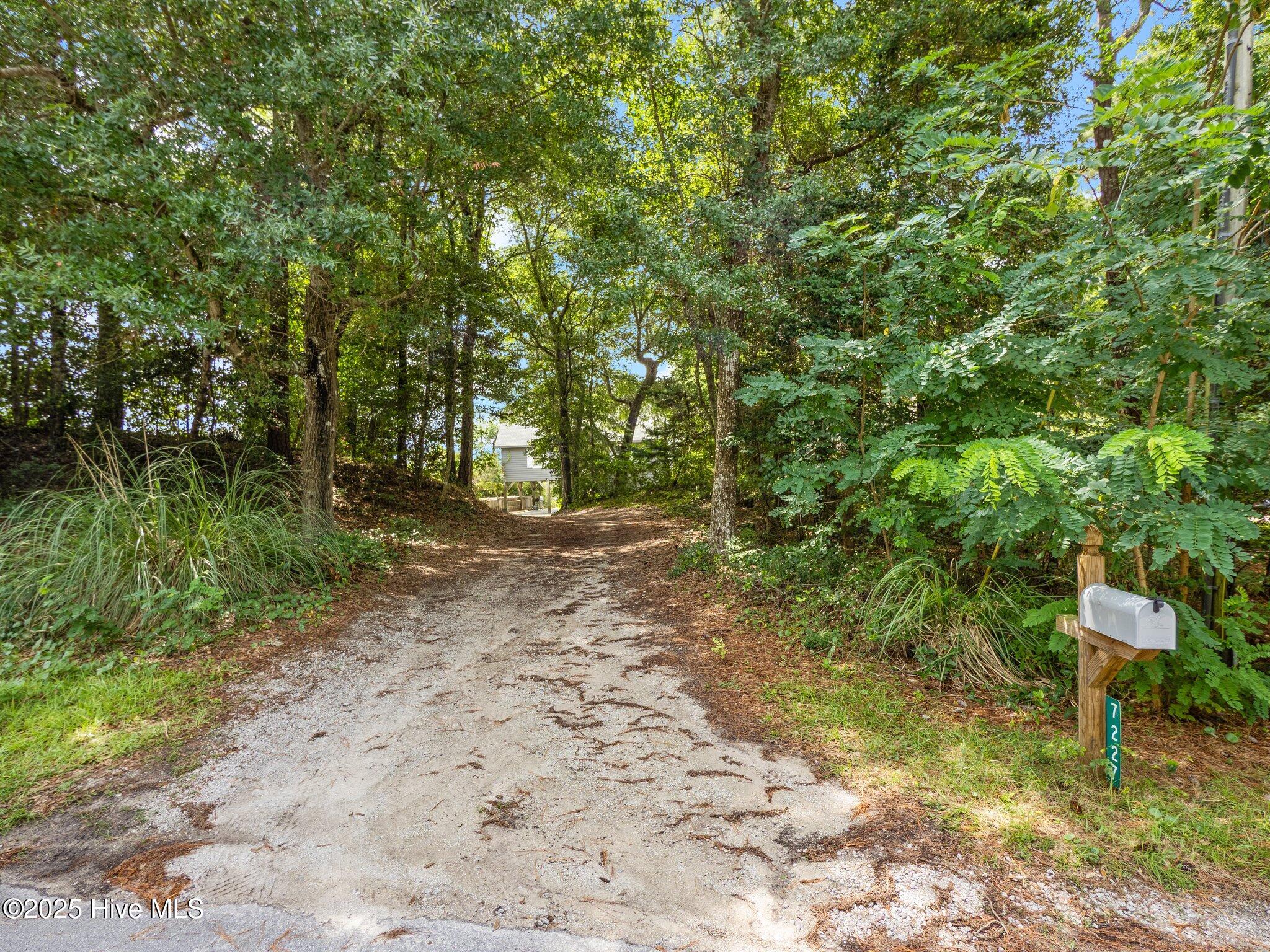 7227 Archers Creek Drive Property Photo 31