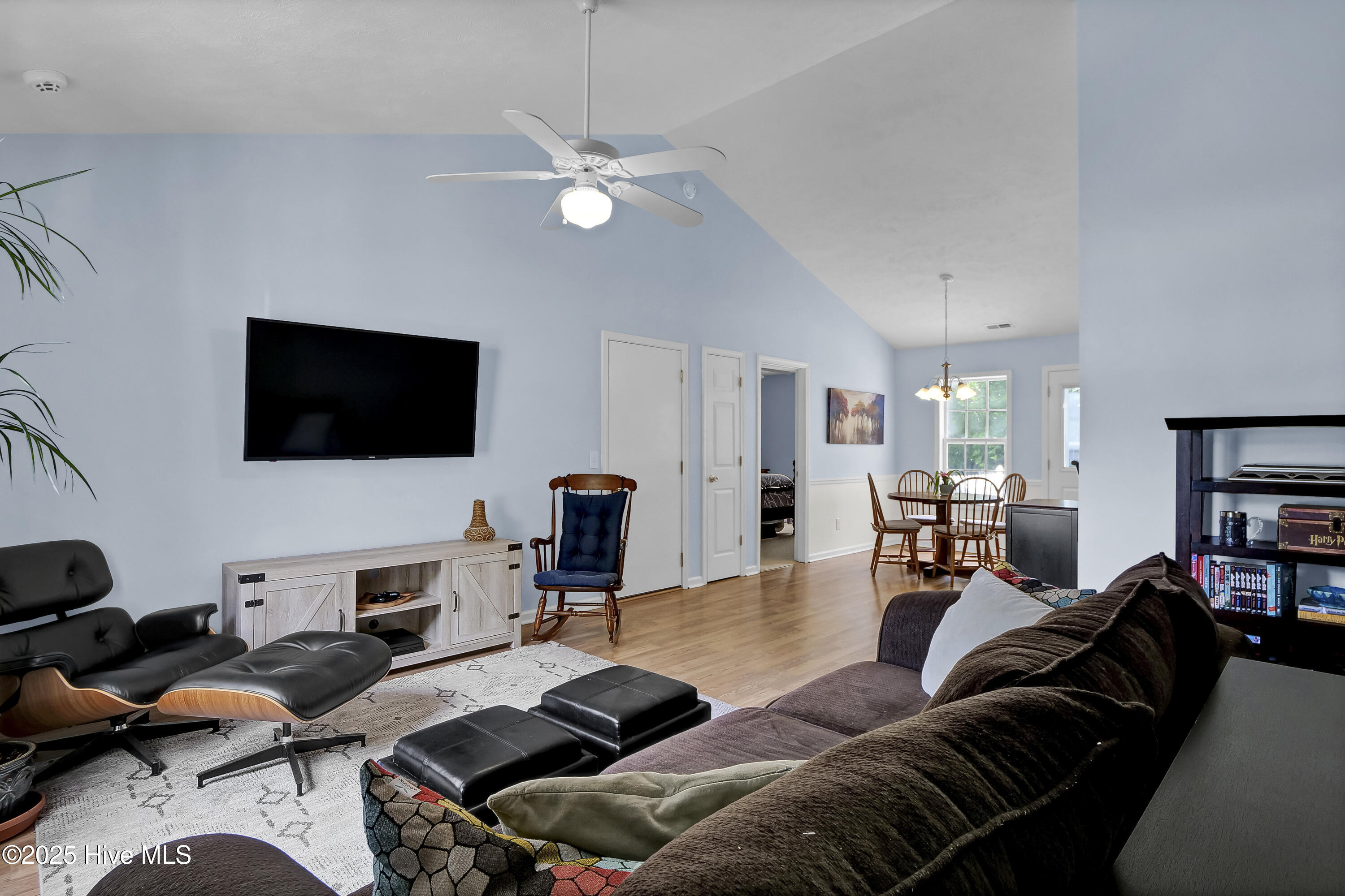 7394 Opal Stone Court Property Photo 3