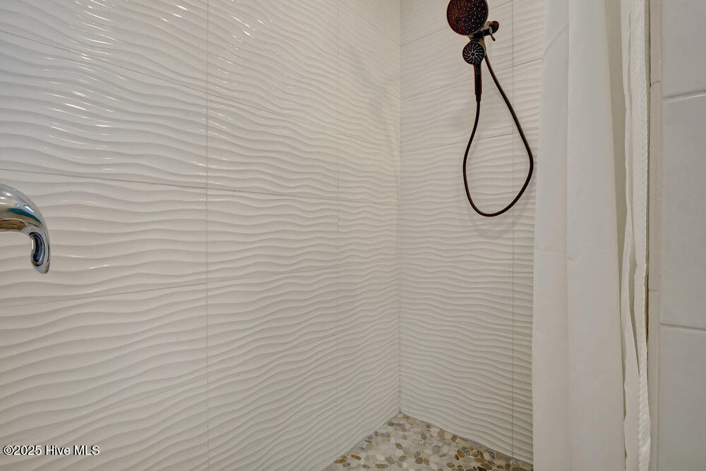 7503 Anaca Point Road Property Photo 23