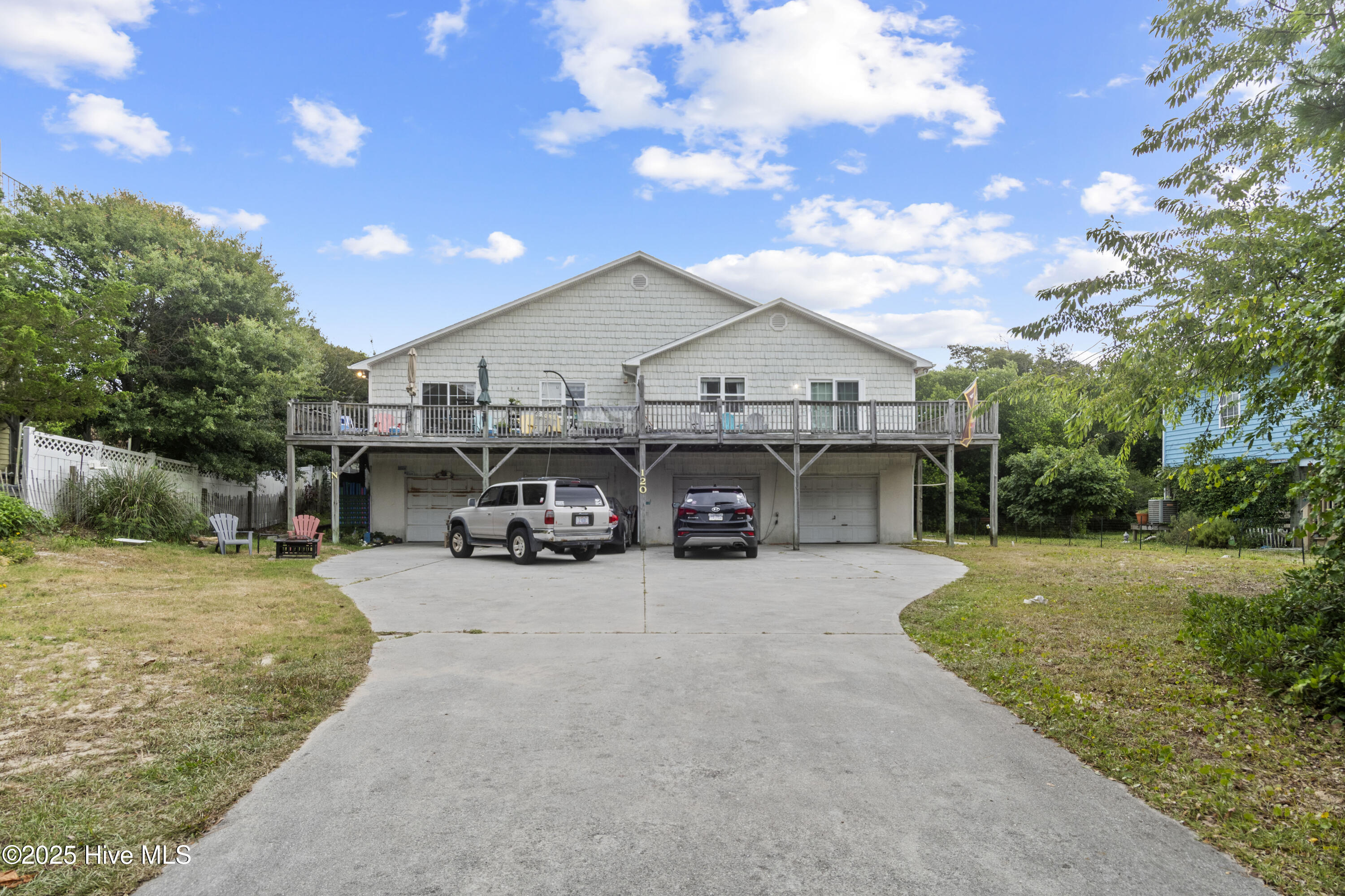 120 Shorerush Drive Property Photo 3