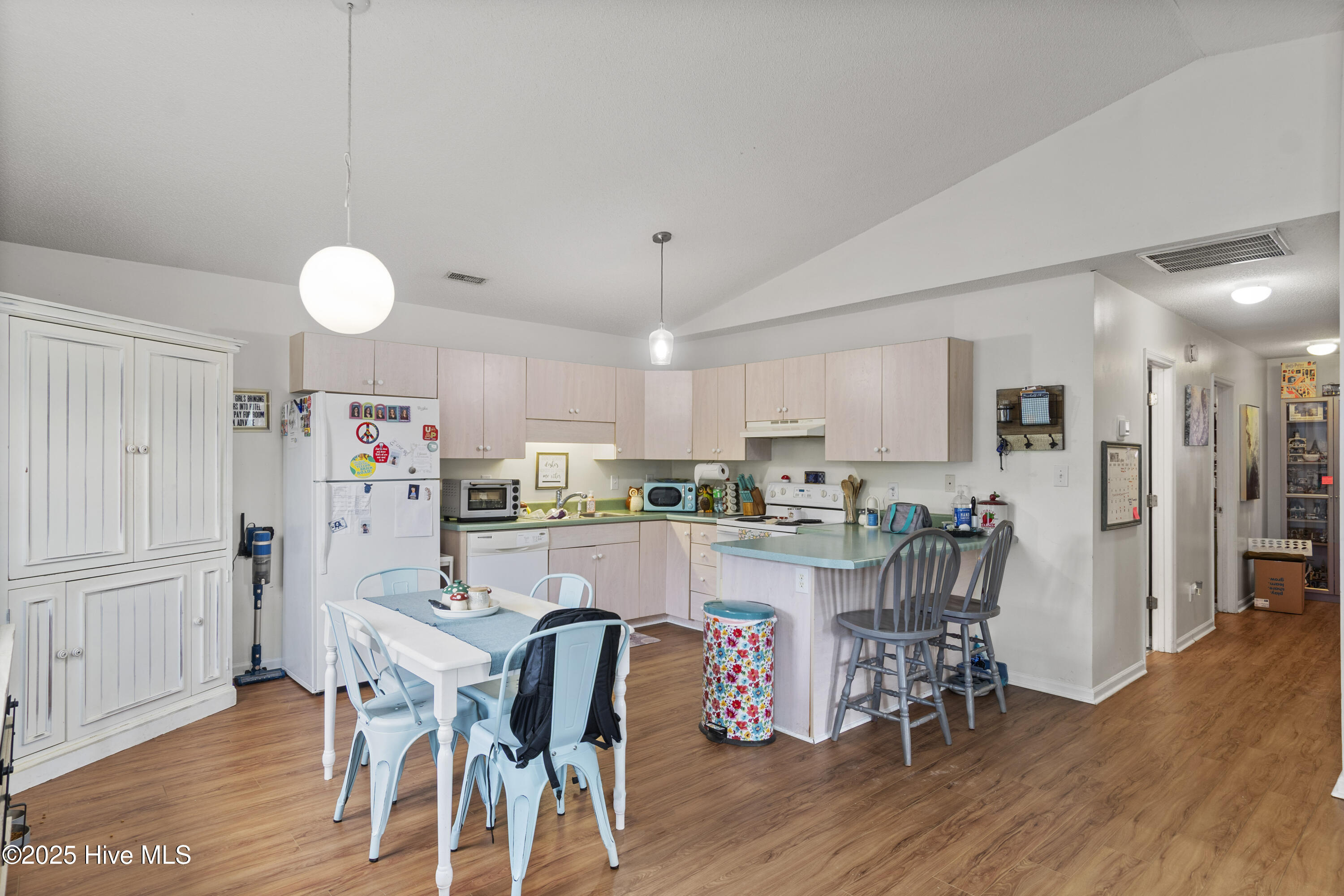 120 Shorerush Drive Property Photo 8