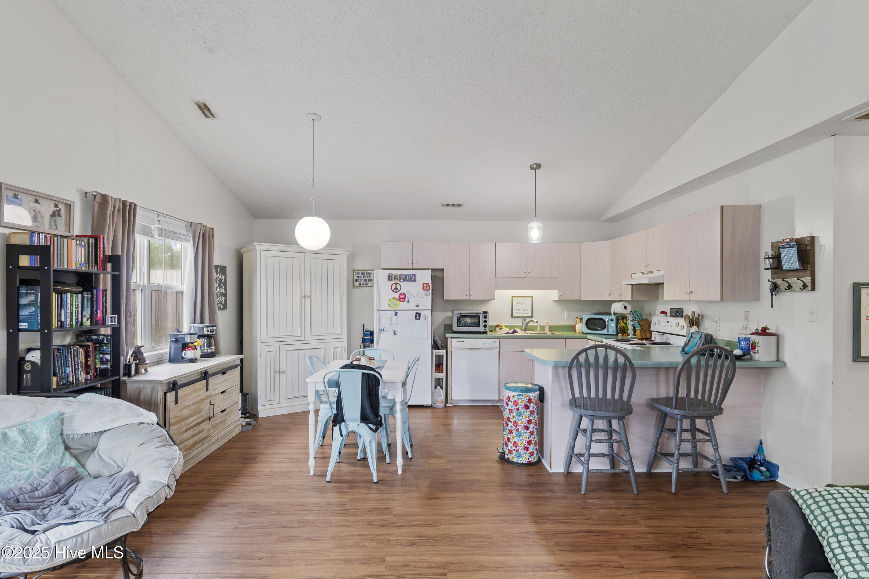 120 Shorerush Drive Property Photo 12