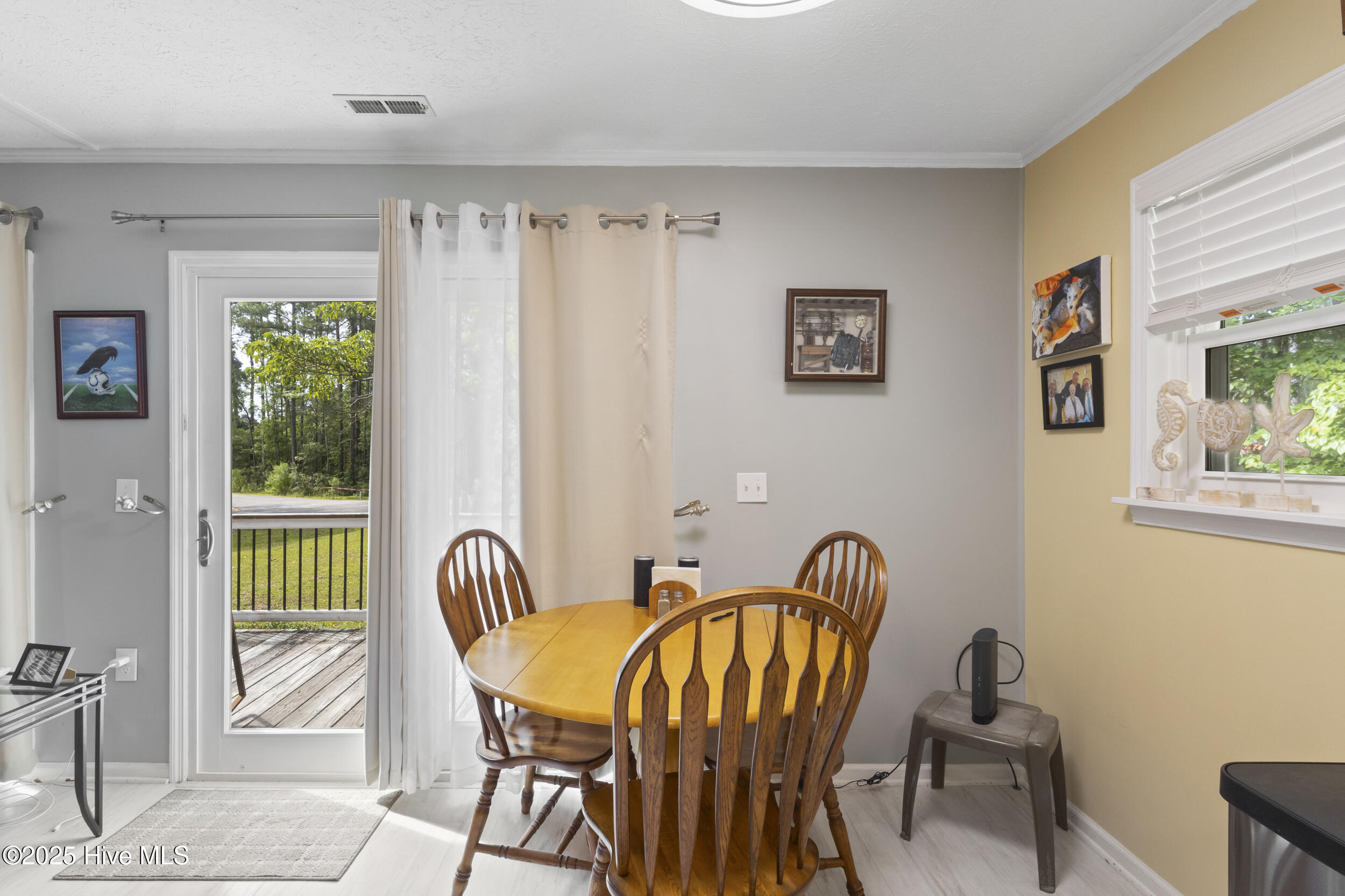407 Sandlewood Drive Property Photo 18