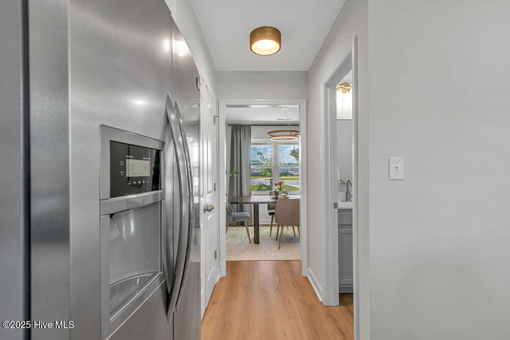 704 Mooring Court Property Photo 10