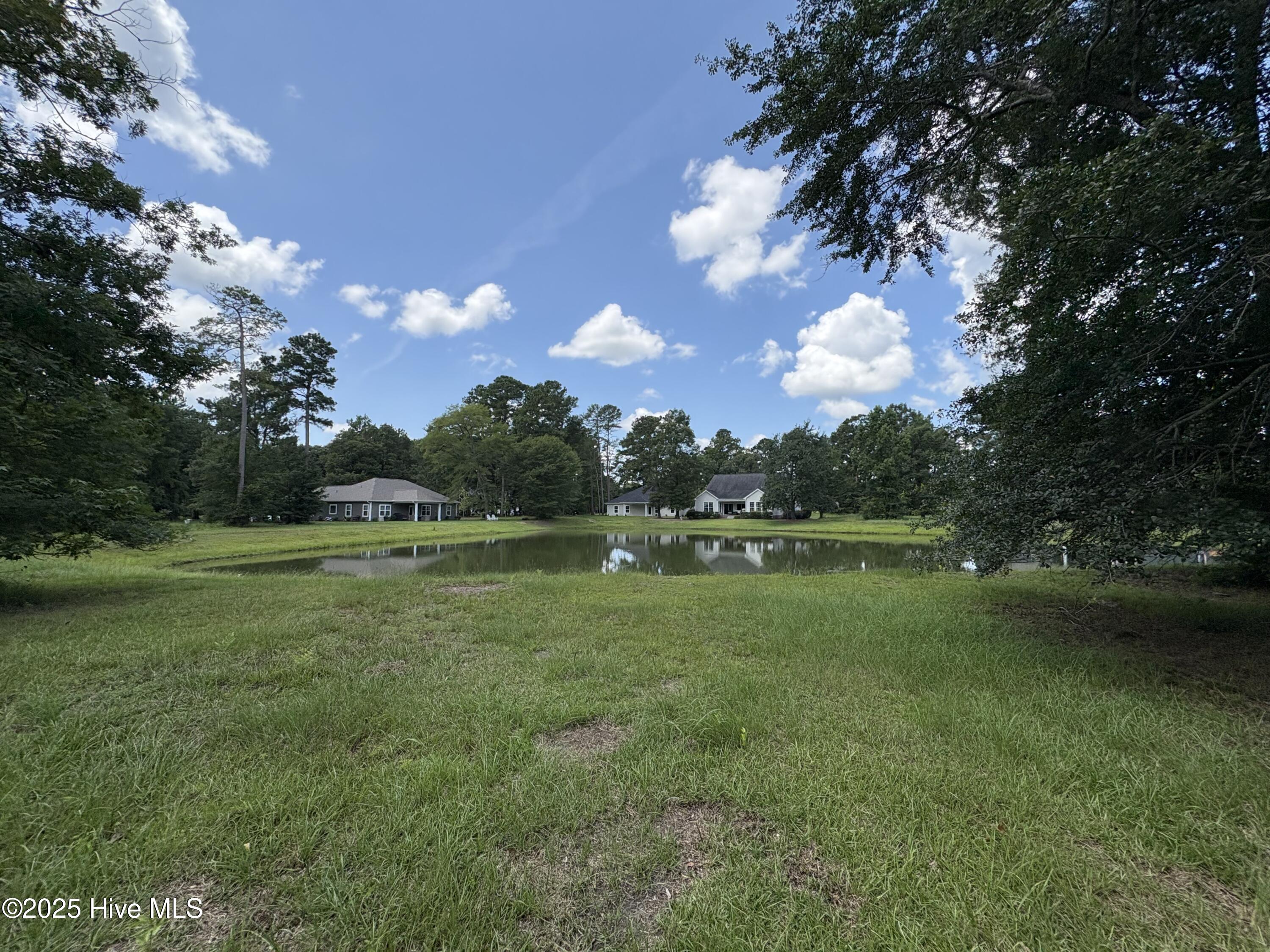 135 Willow Oaks Drive Property Photo 4