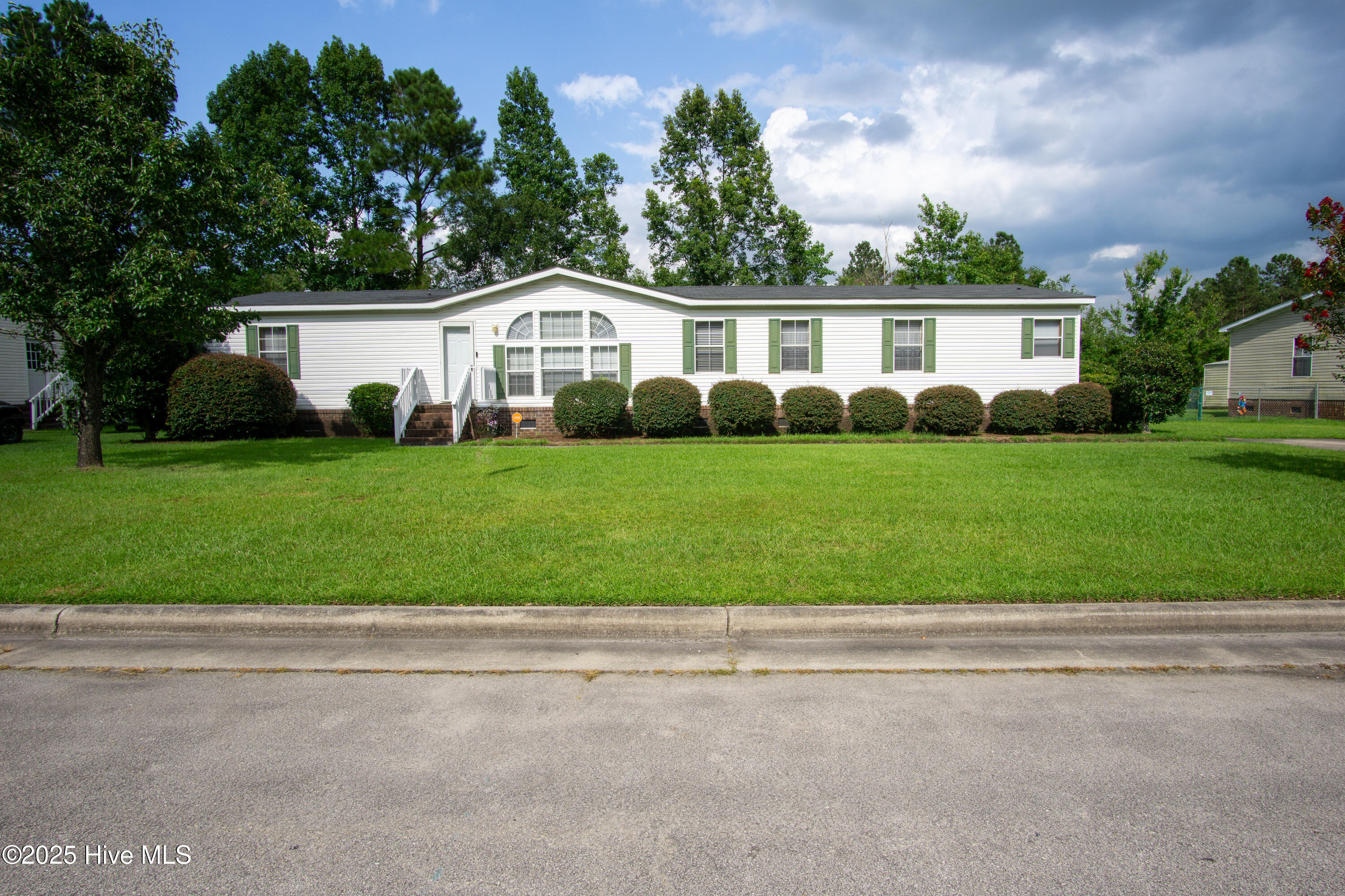 104 Split Oak Way Property Photo 1