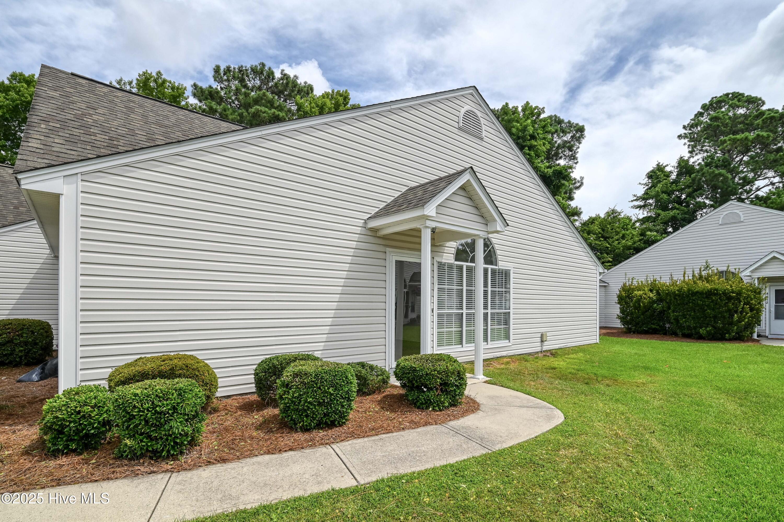 4605 Song Sparrow Court Property Photo 2