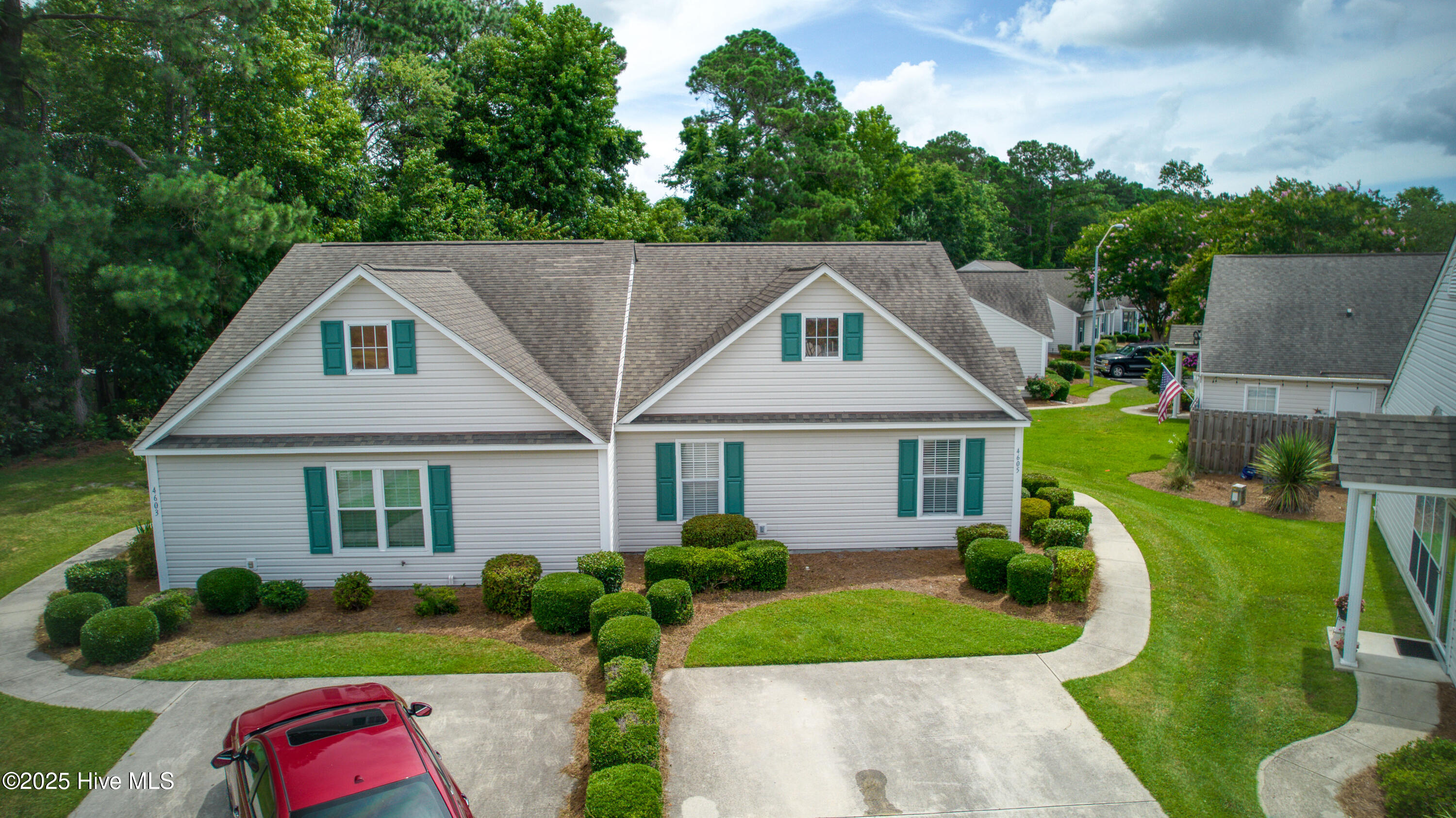 4605 Song Sparrow Court Property Photo 3