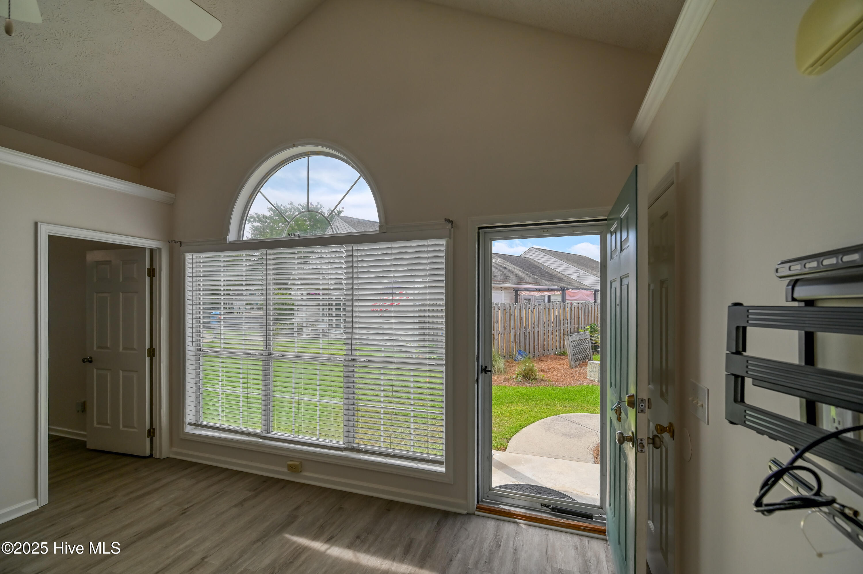 4605 Song Sparrow Court Property Photo 6