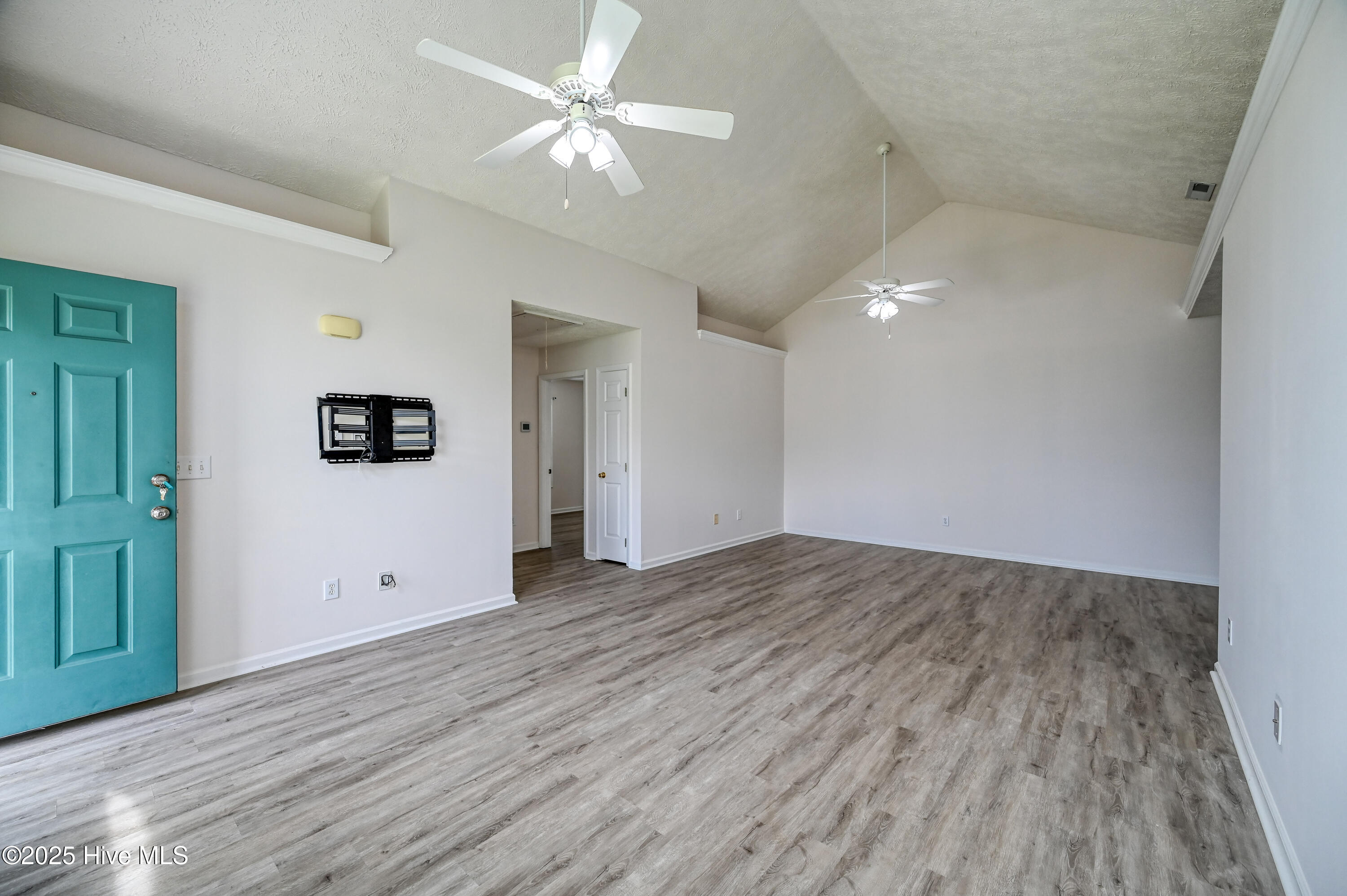 4605 Song Sparrow Court Property Photo 7