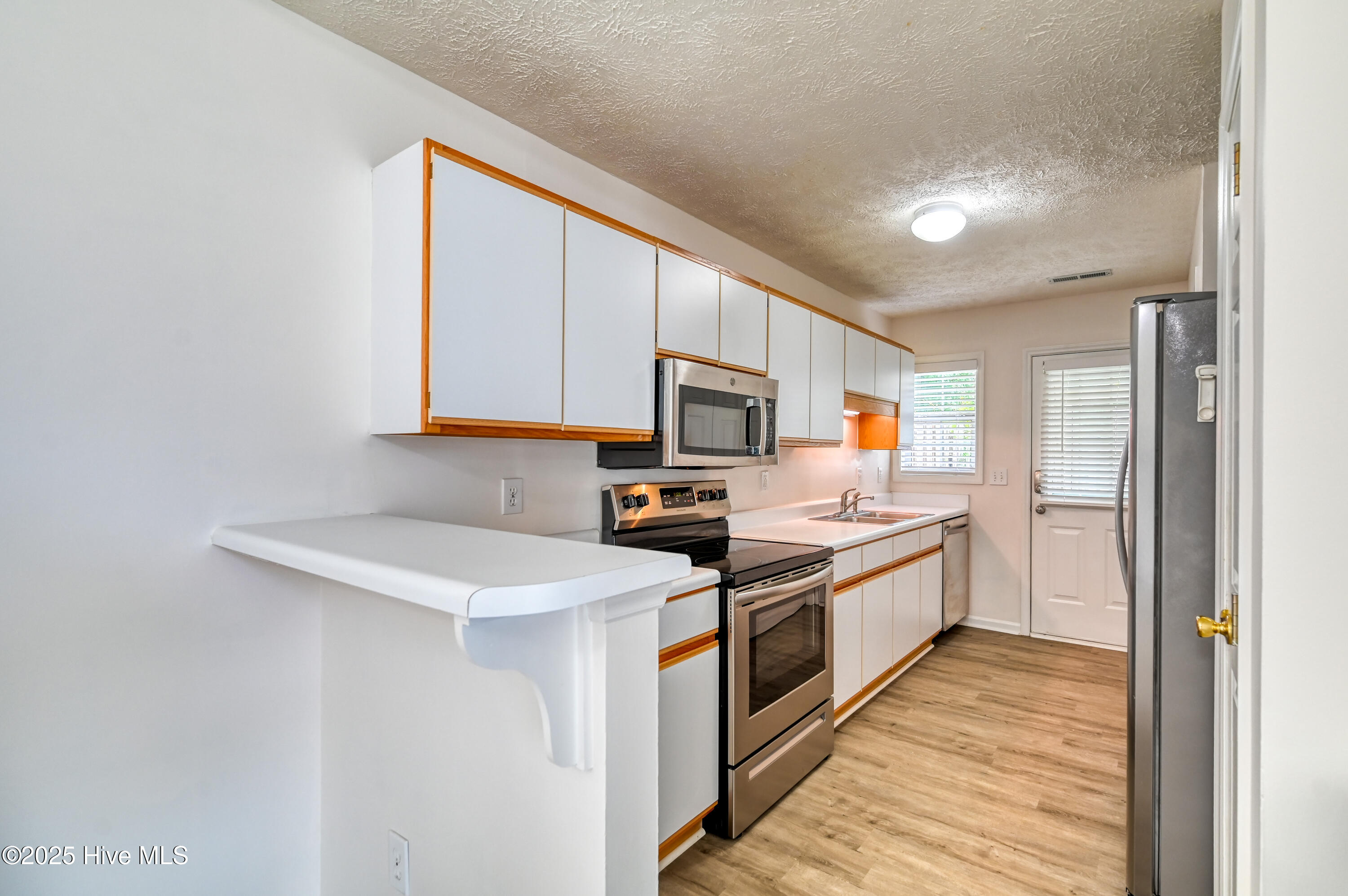 4605 Song Sparrow Court Property Photo 9