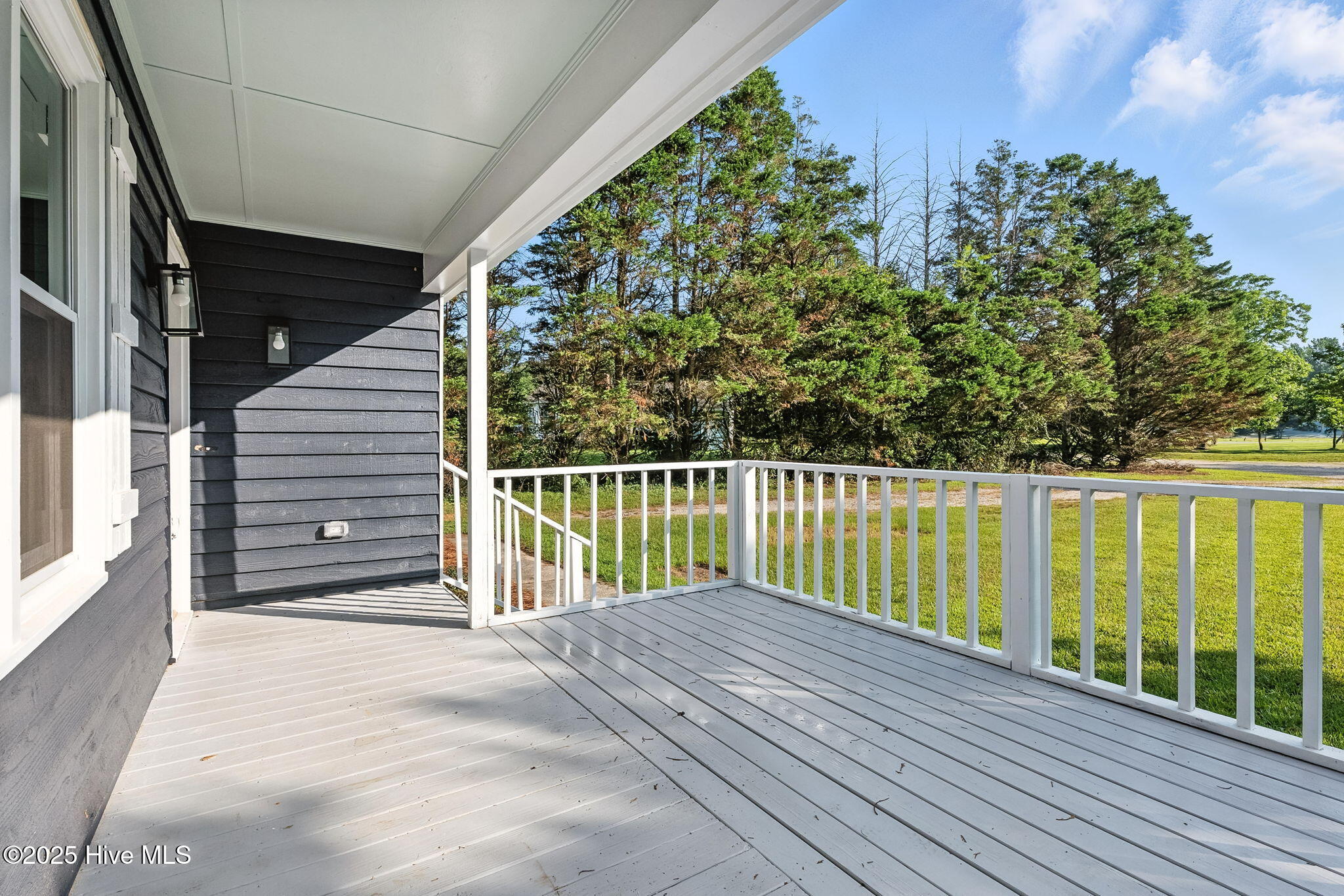 104 S Nikol Way Property Photo 8