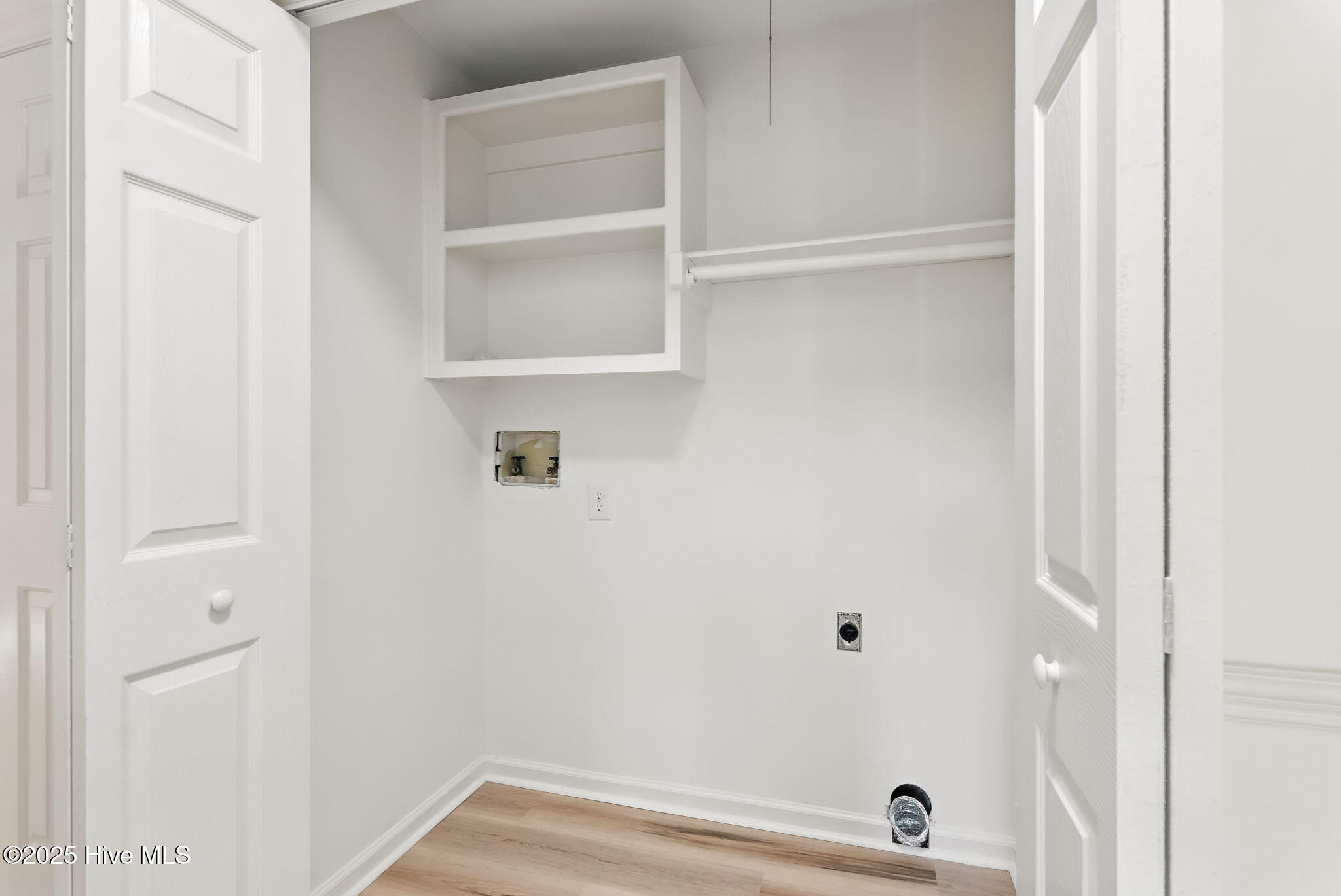 104 S Nikol Way Property Photo 37