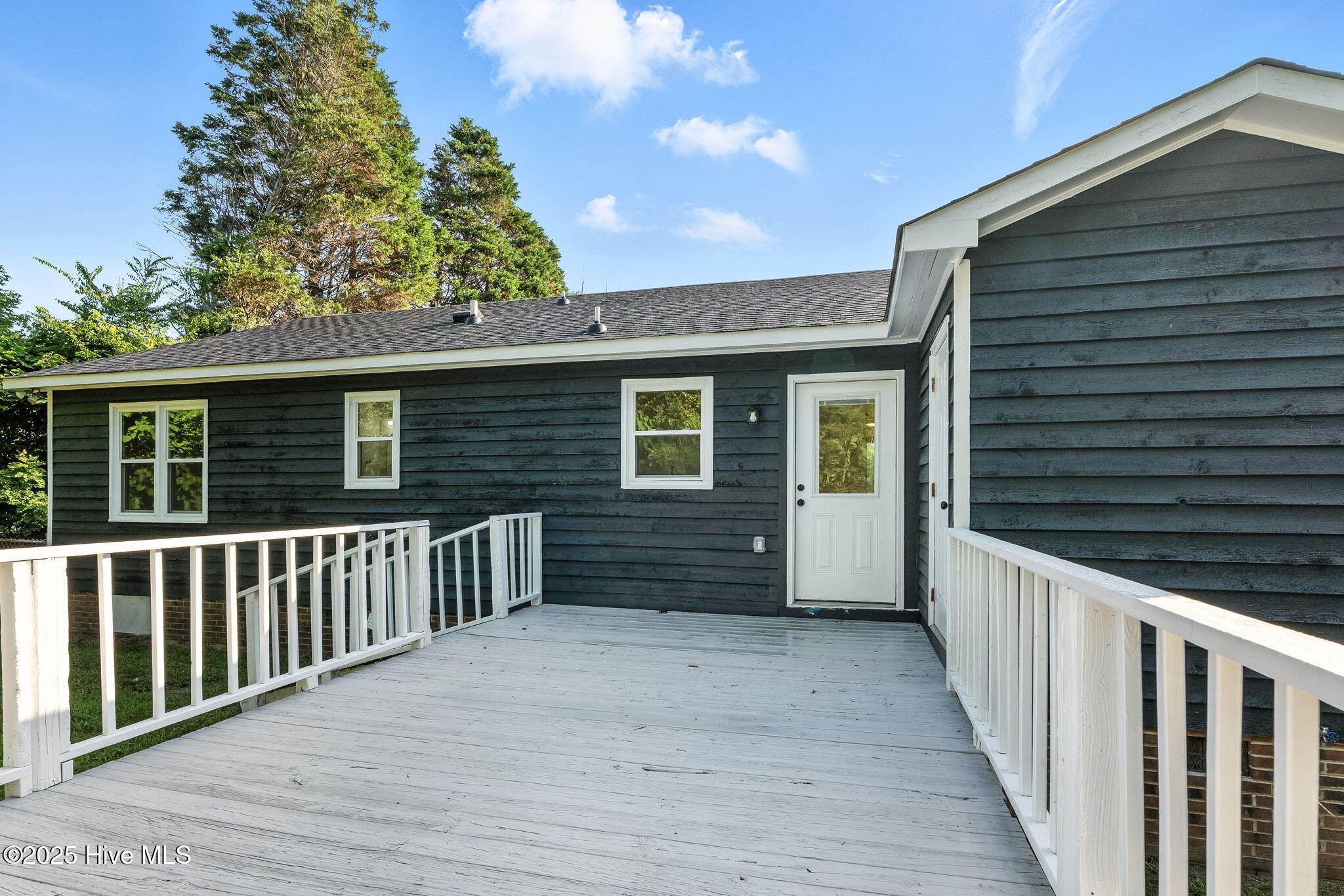 104 S Nikol Way Property Photo 39