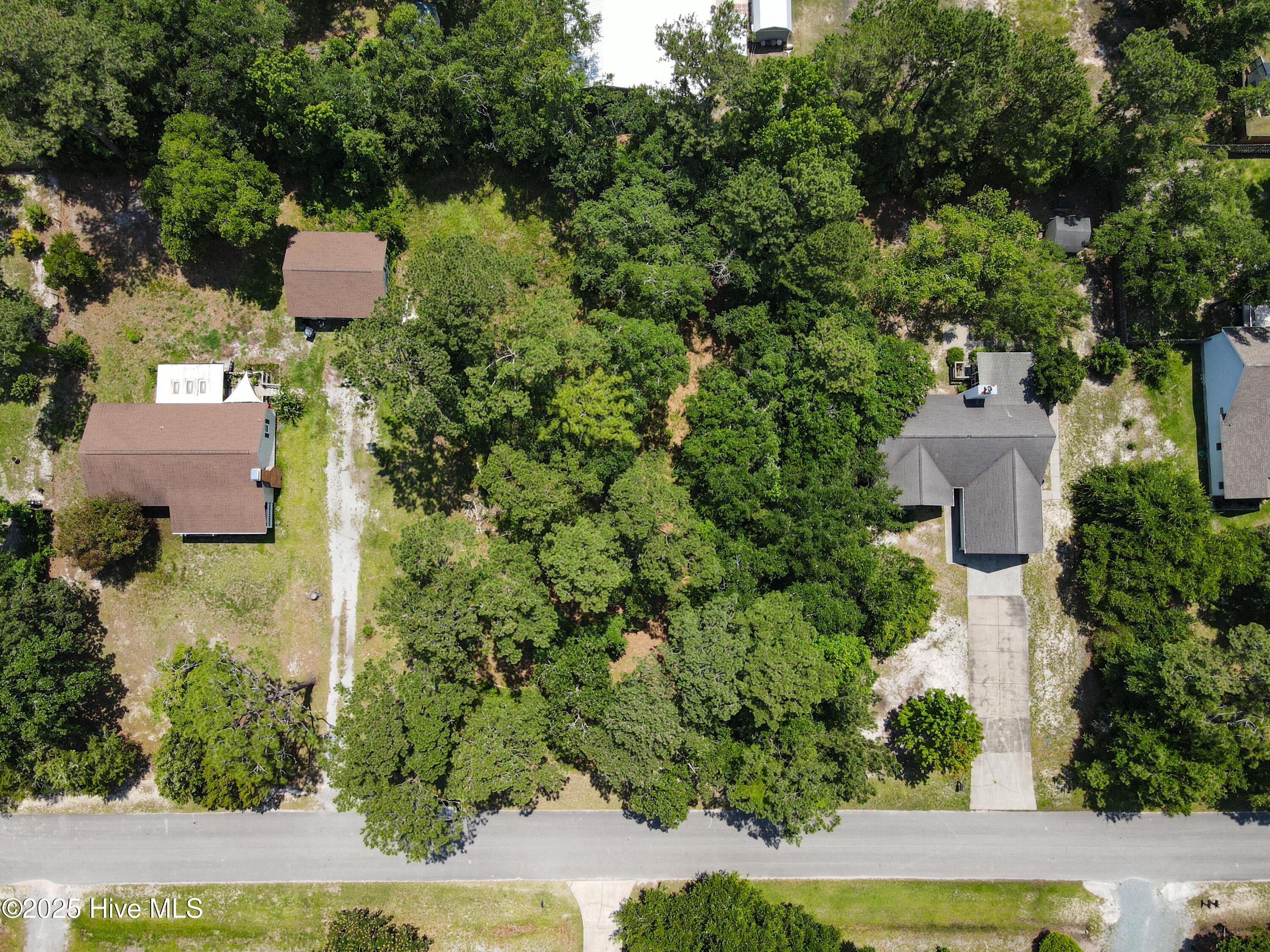 327 Masters Lane Property Photo 4