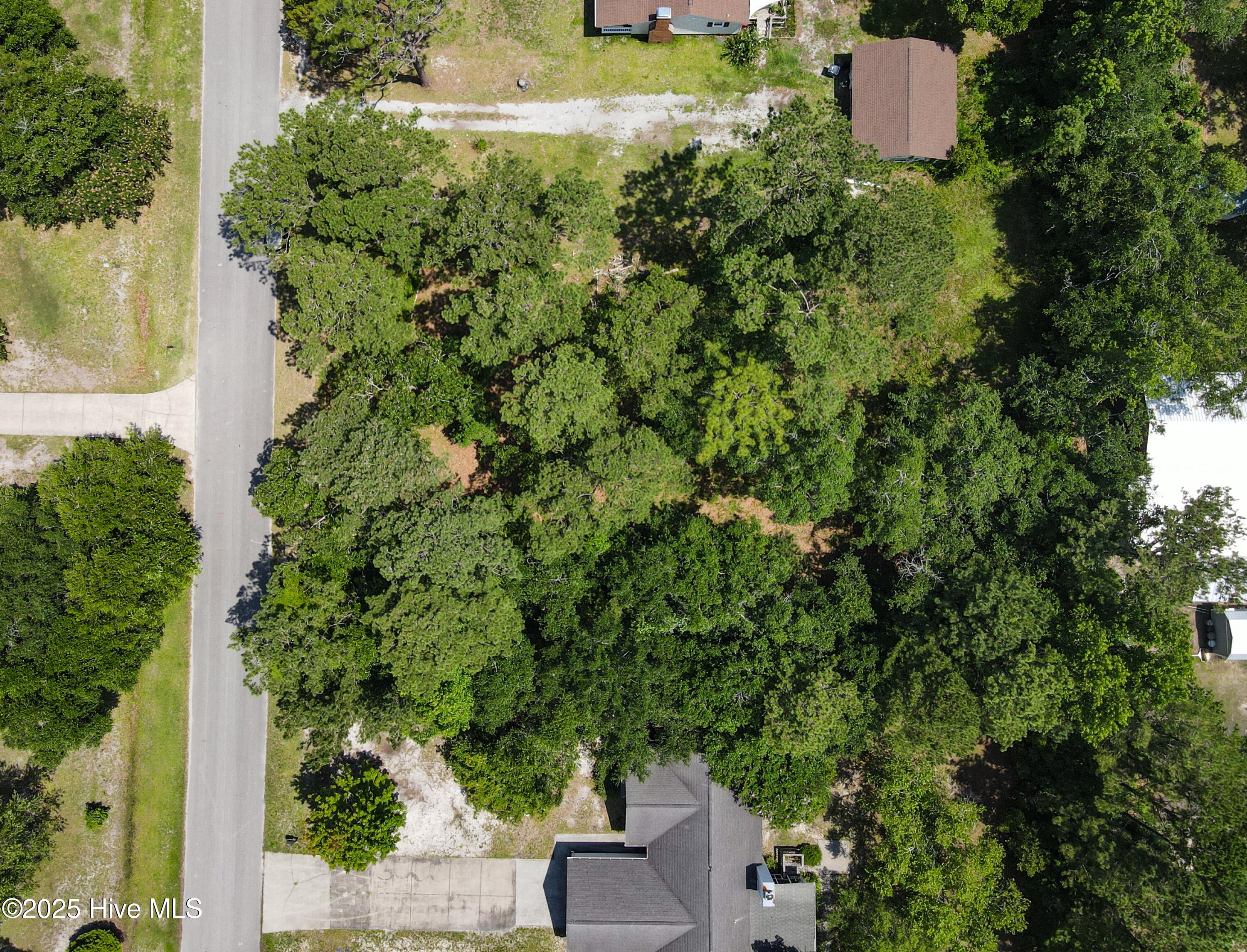 327 Masters Lane Property Photo 5