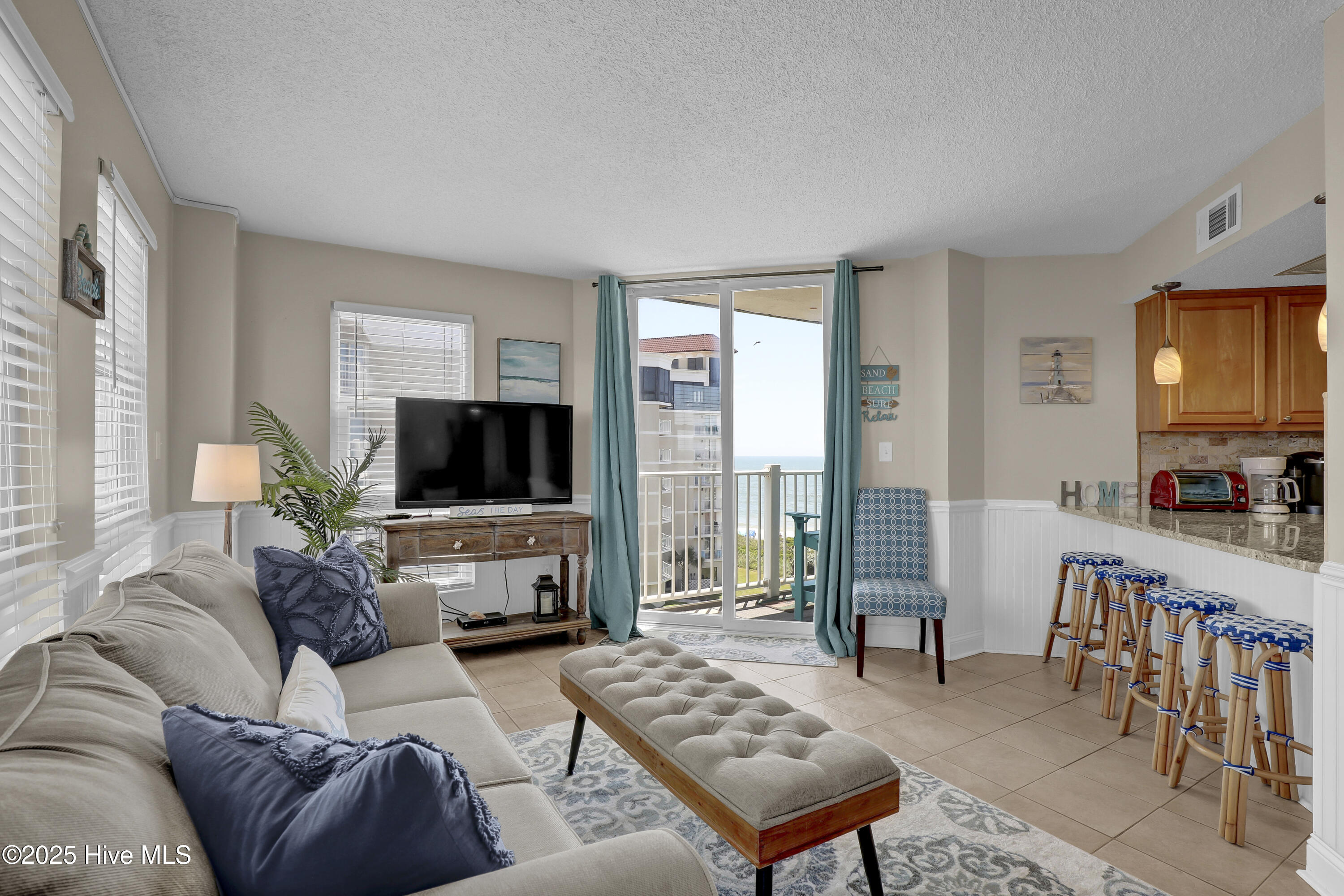 2000 New River Inlet Road 1414 Property Photo 18