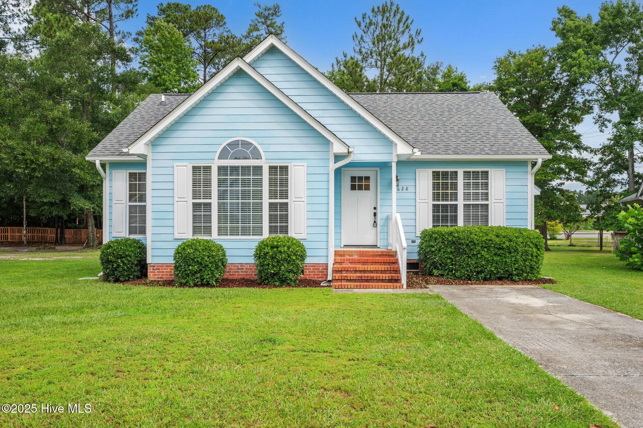 628 Sharease Circle Property Photo 1