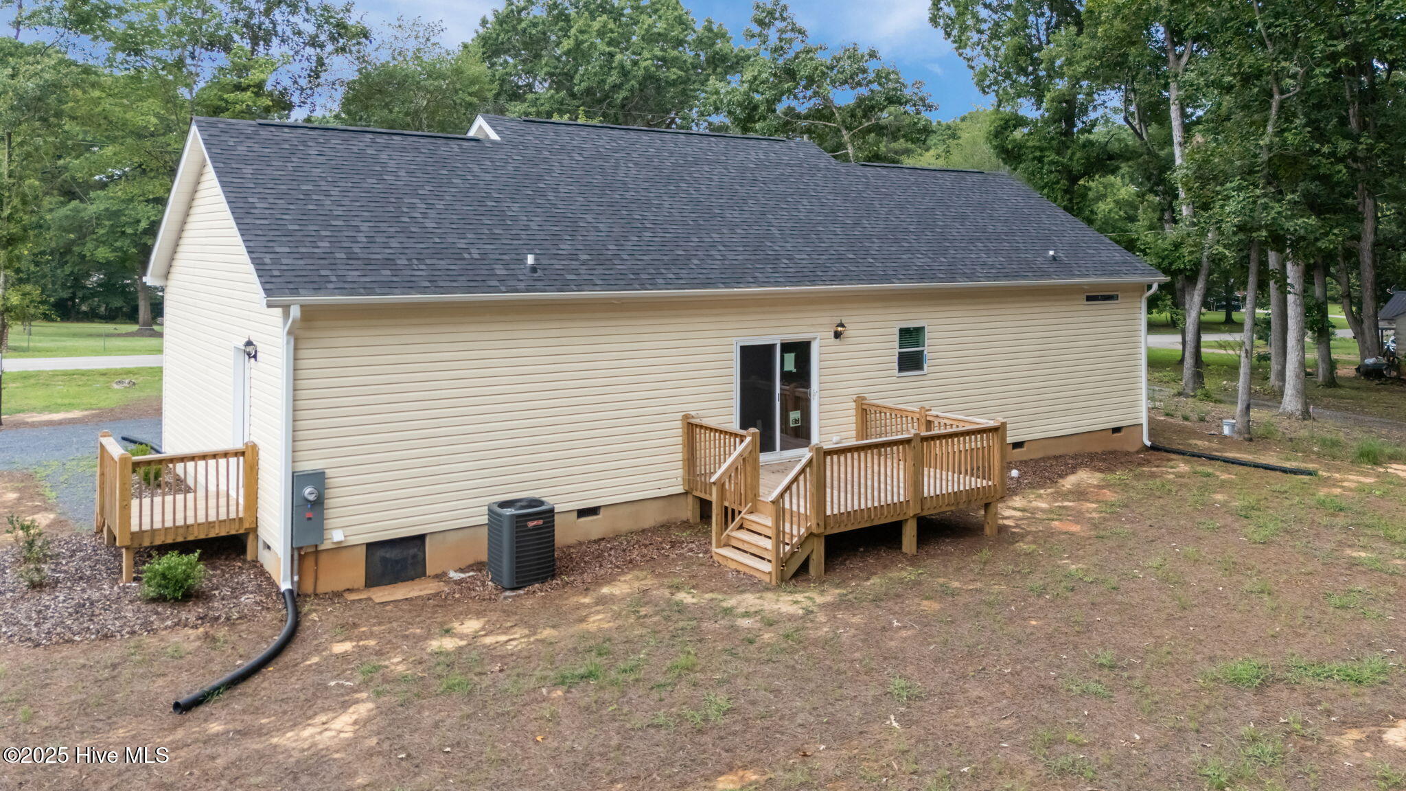 105 Holmes Lane Property Photo 45