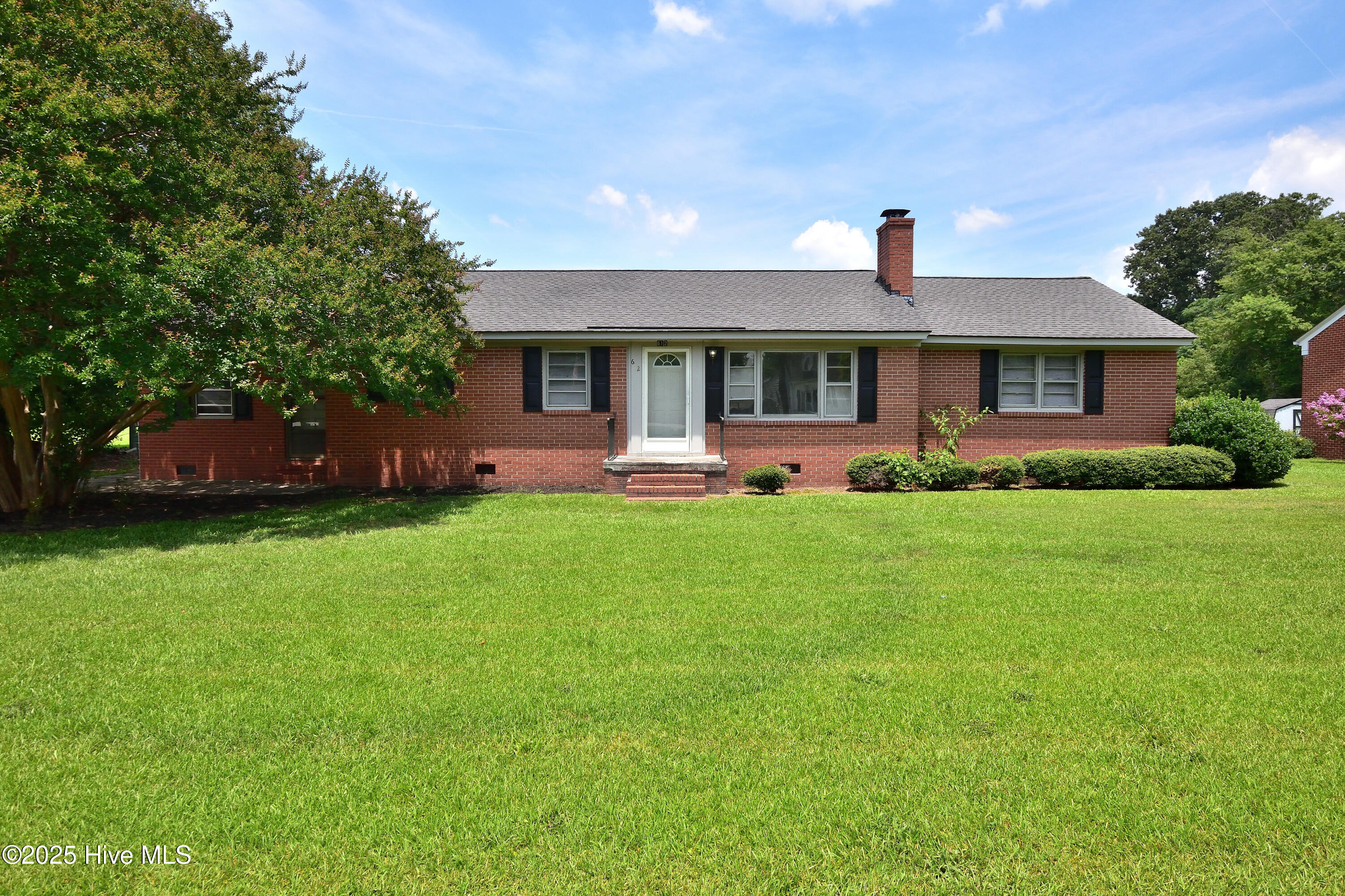 612 Western Avenue Property Photo 1