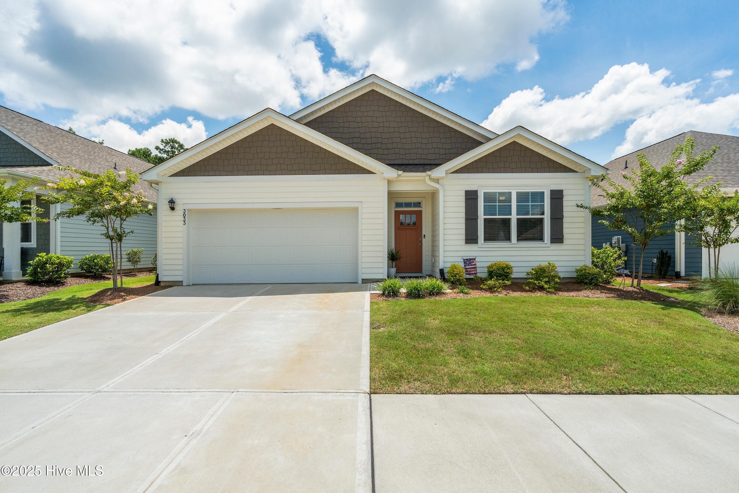 3033 Lochgreen Circle Property Photo 1