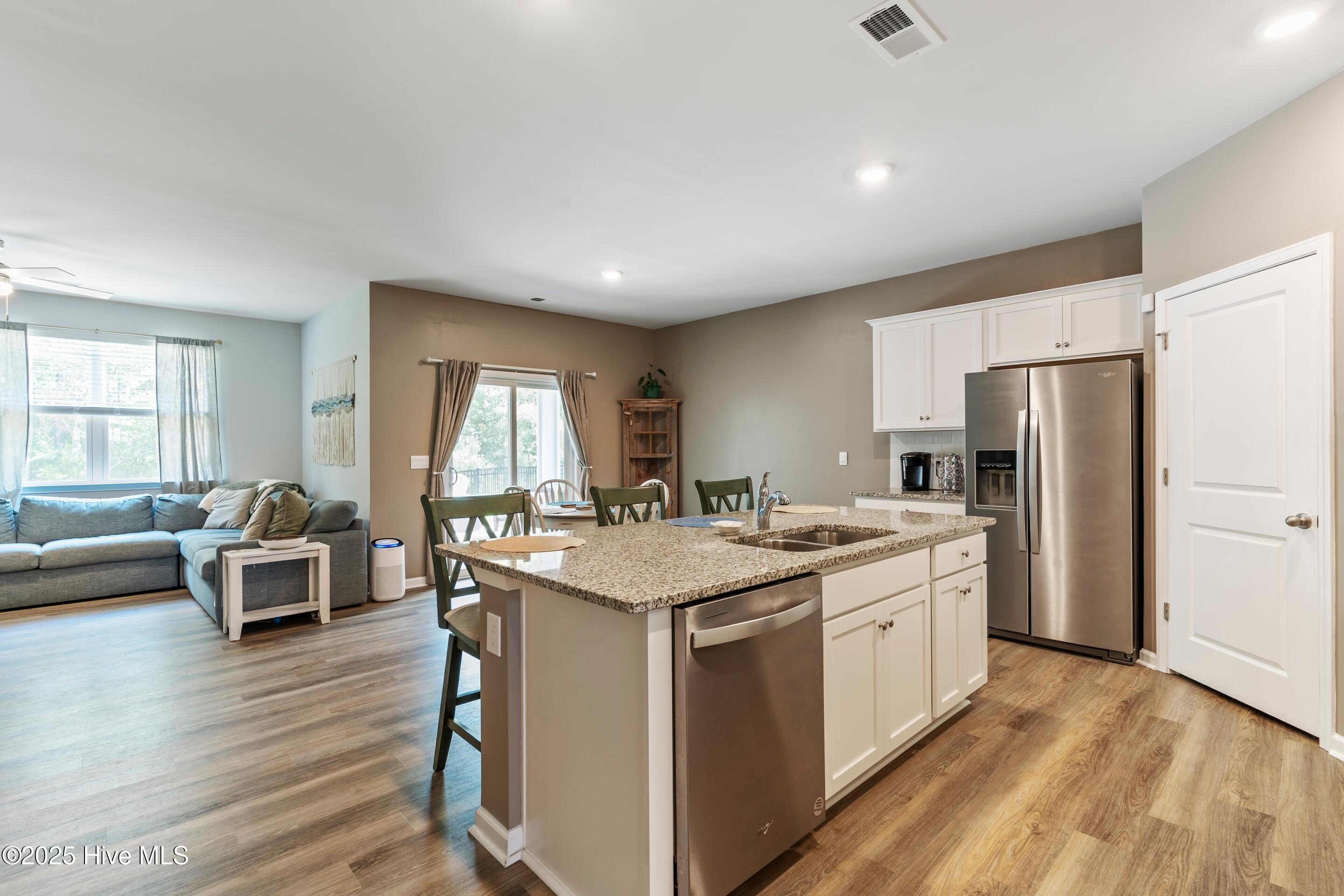 3033 Lochgreen Circle Property Photo 13