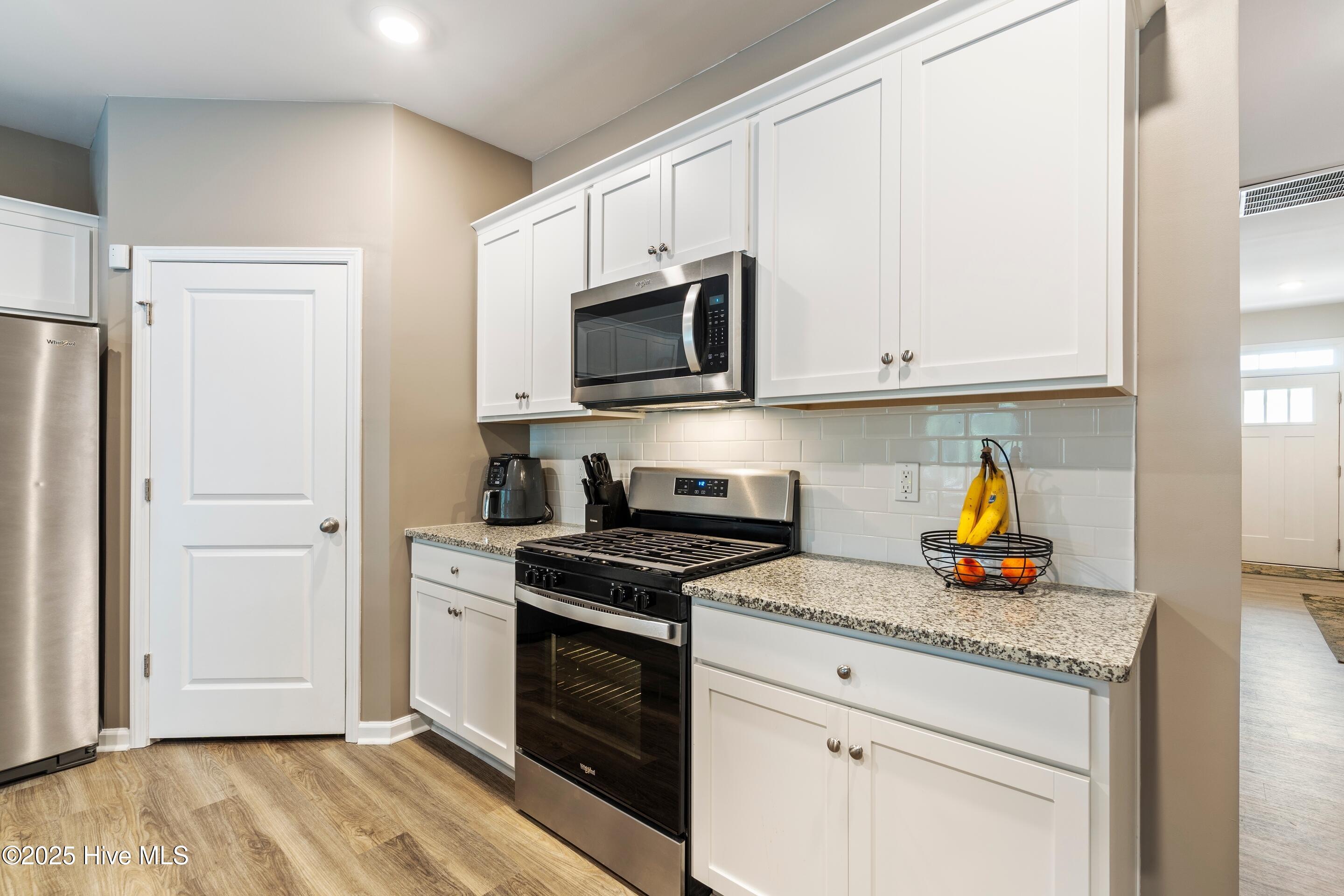 3033 Lochgreen Circle Property Photo 15