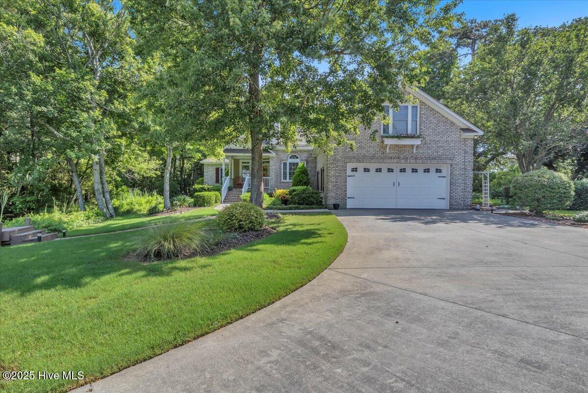 301 Wisteria Way Property Photo 1