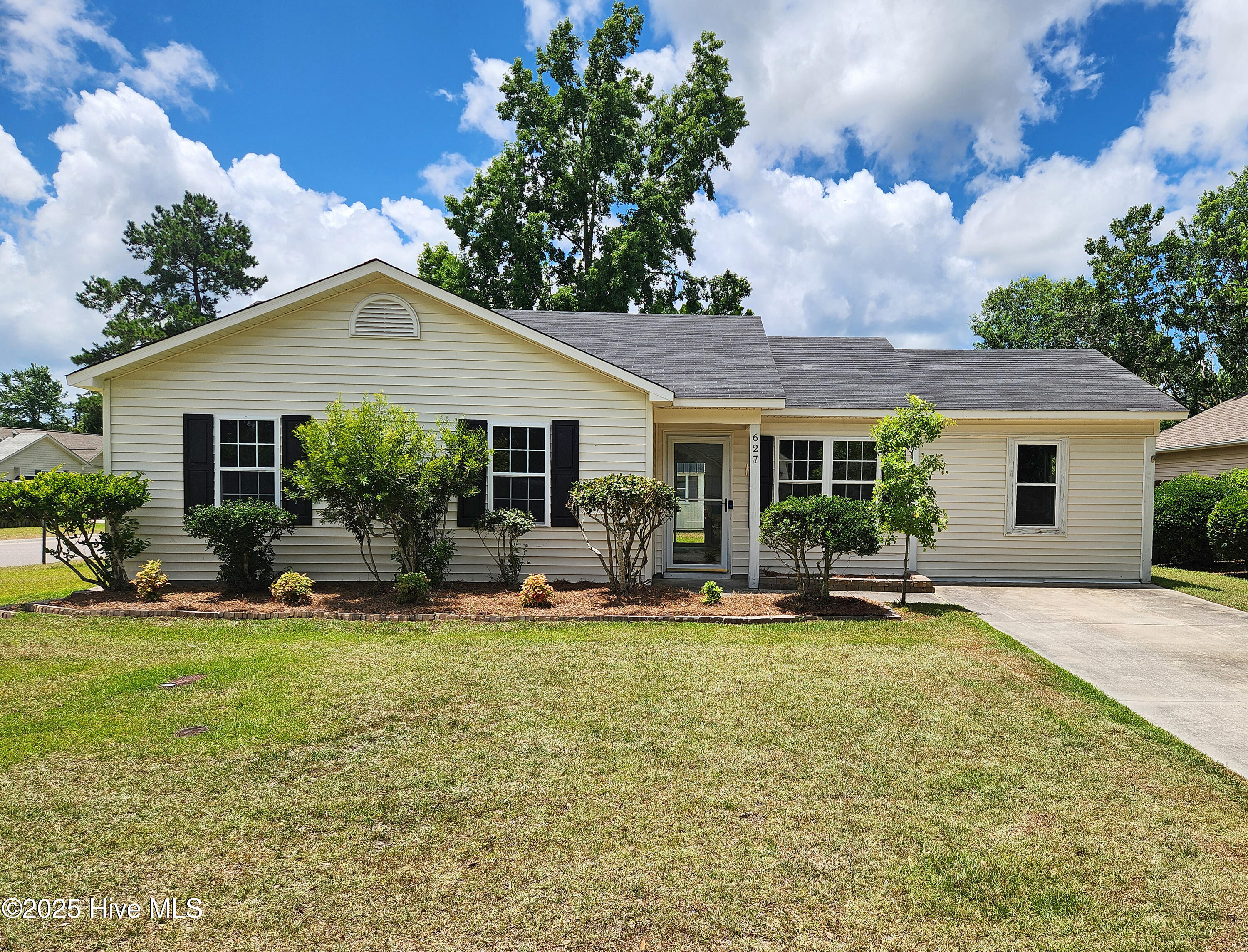 627 Lanvale Hills Circle Property Photo 1