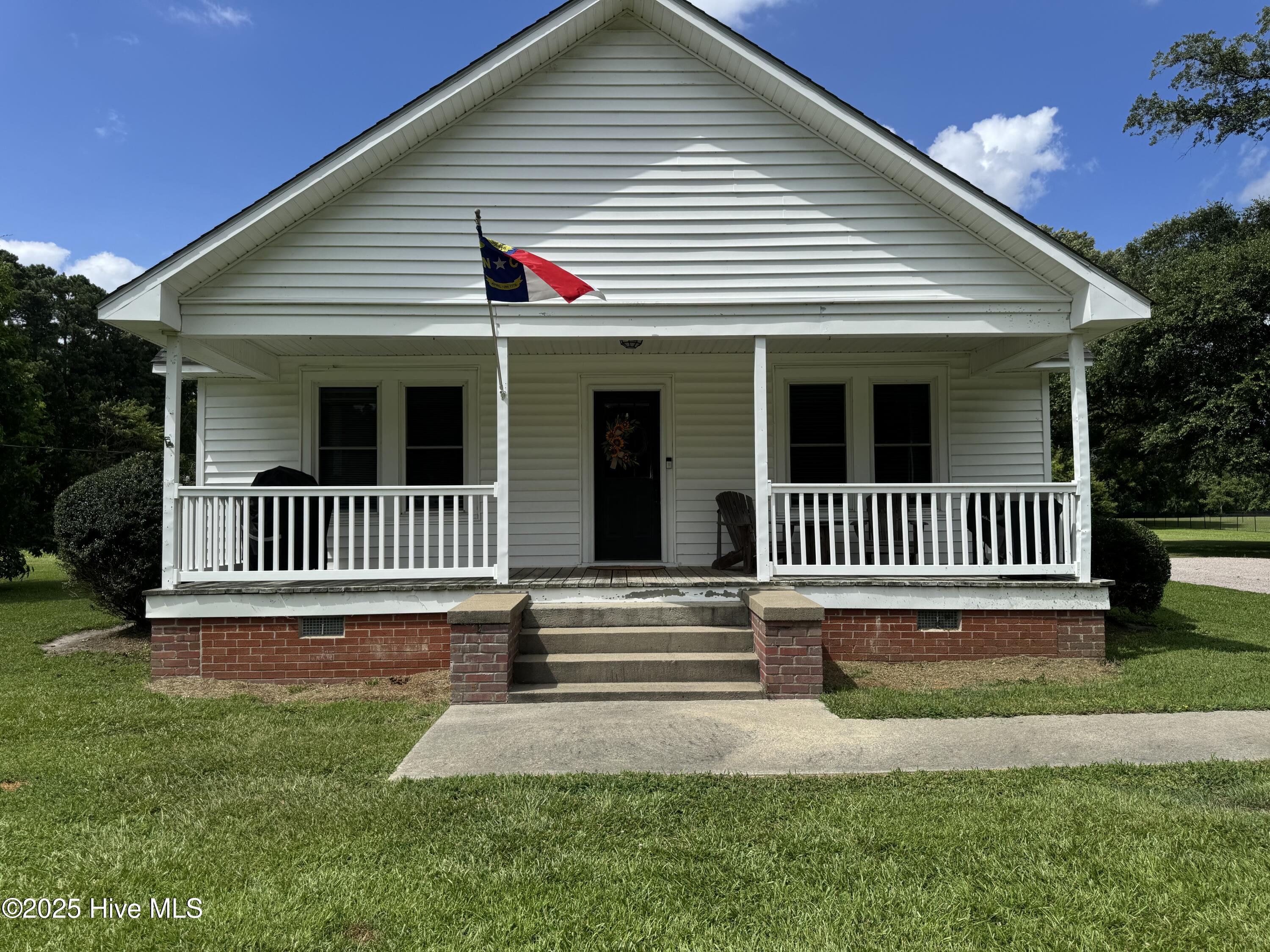 1741 Old Bath Highway Property Photo 1