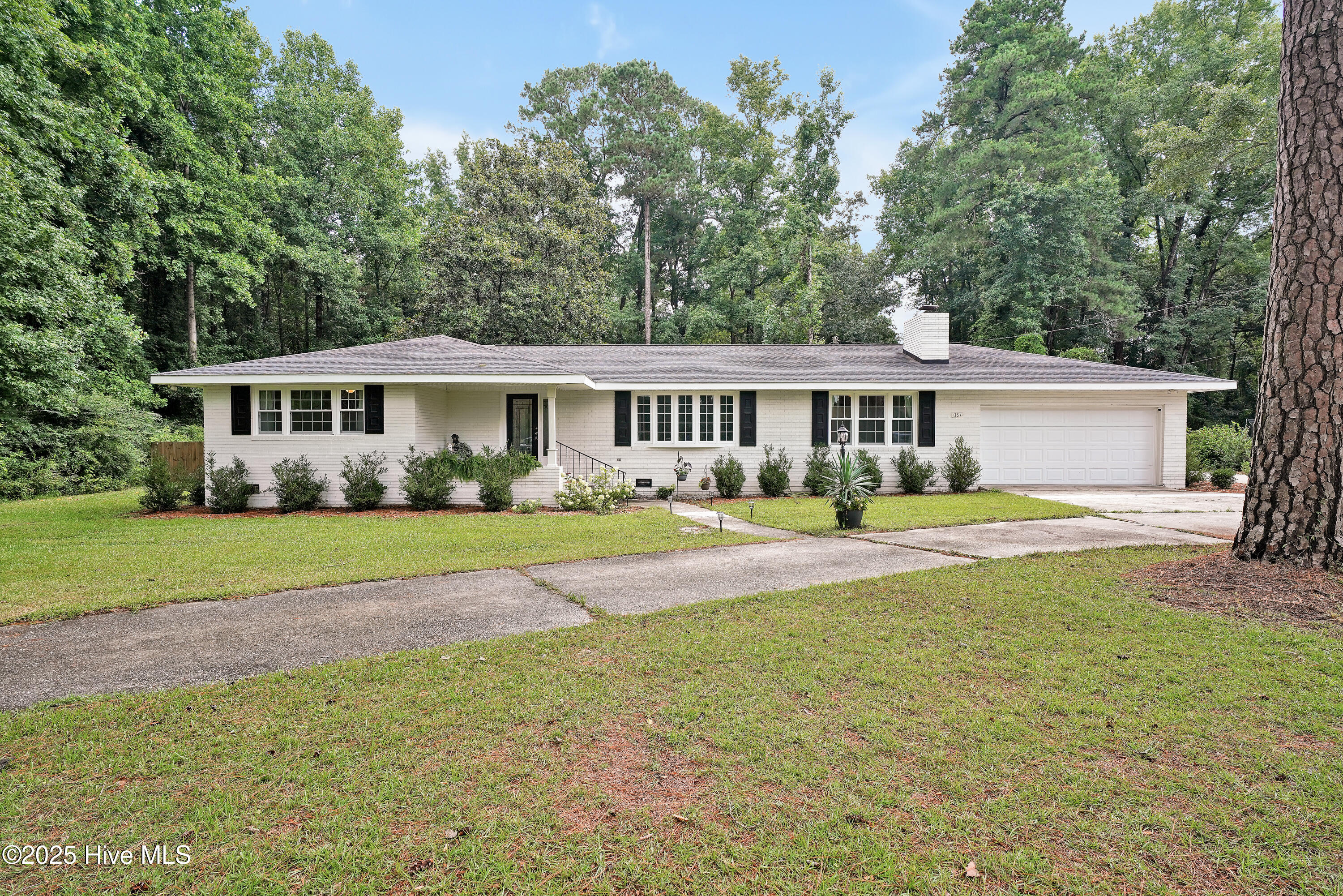354 Golf Course Road Property Photo 1