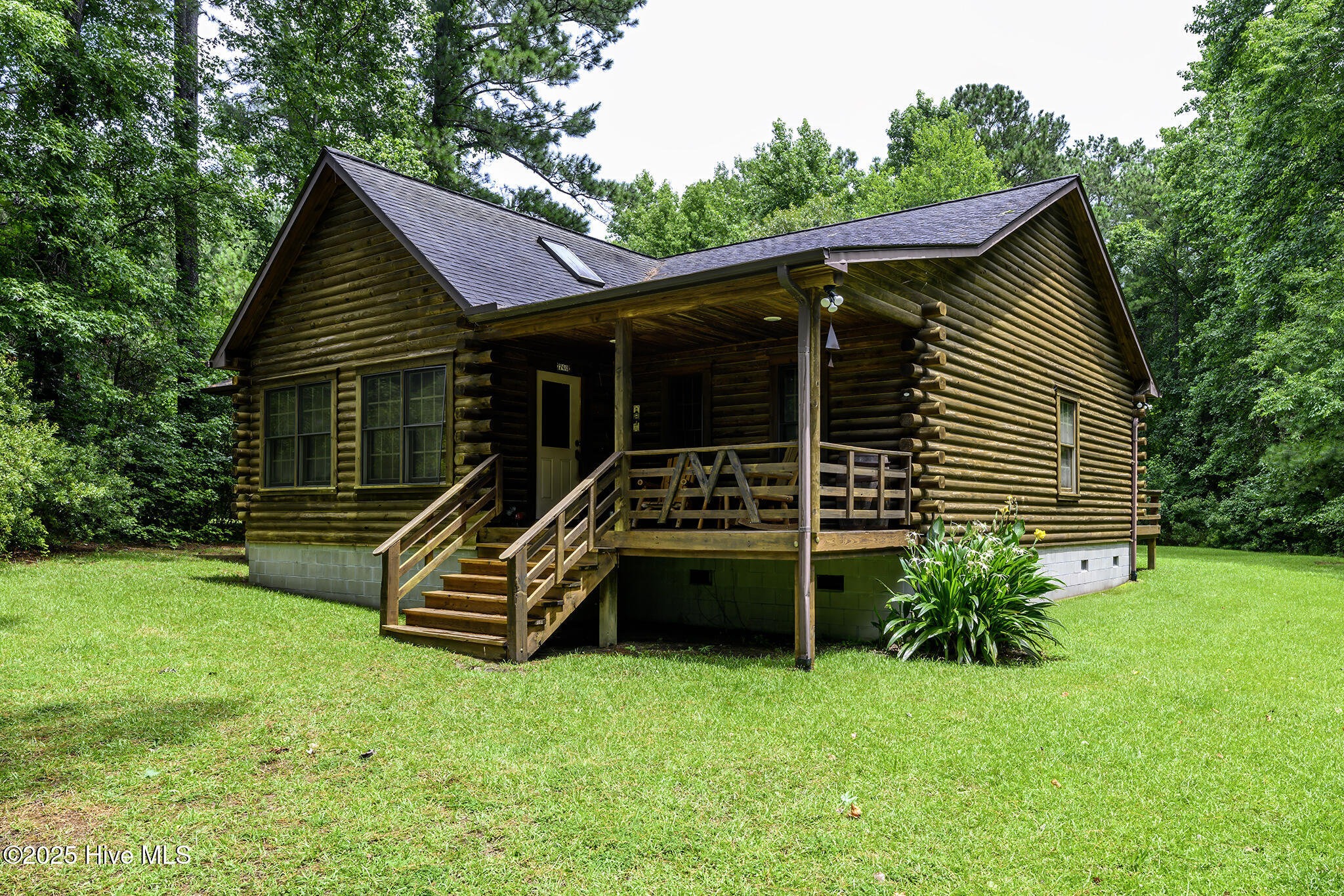 740 Log Cabin Road