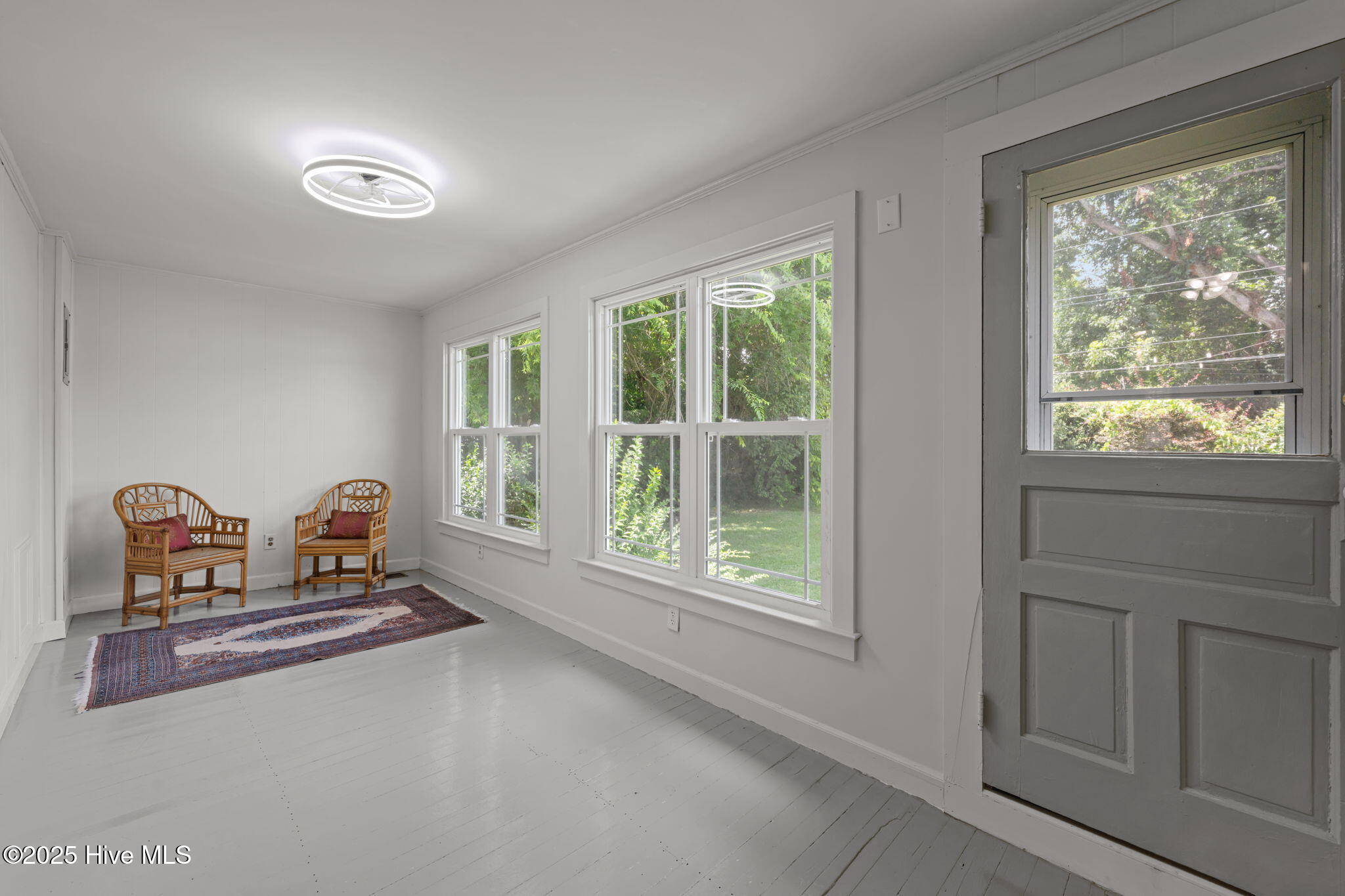 1422 Spencer Avenue Property Photo 6