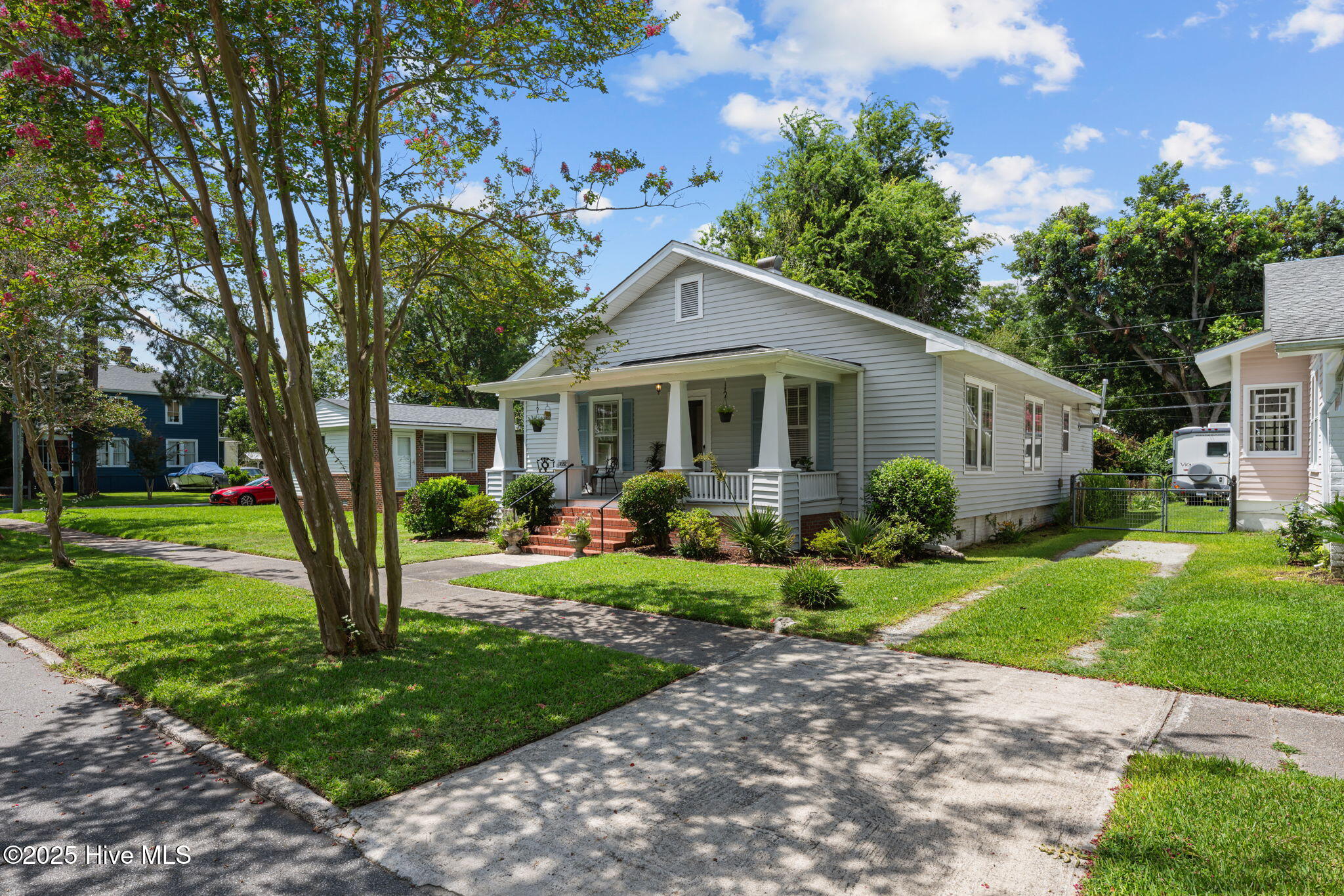 1422 Spencer Avenue Property Photo 9