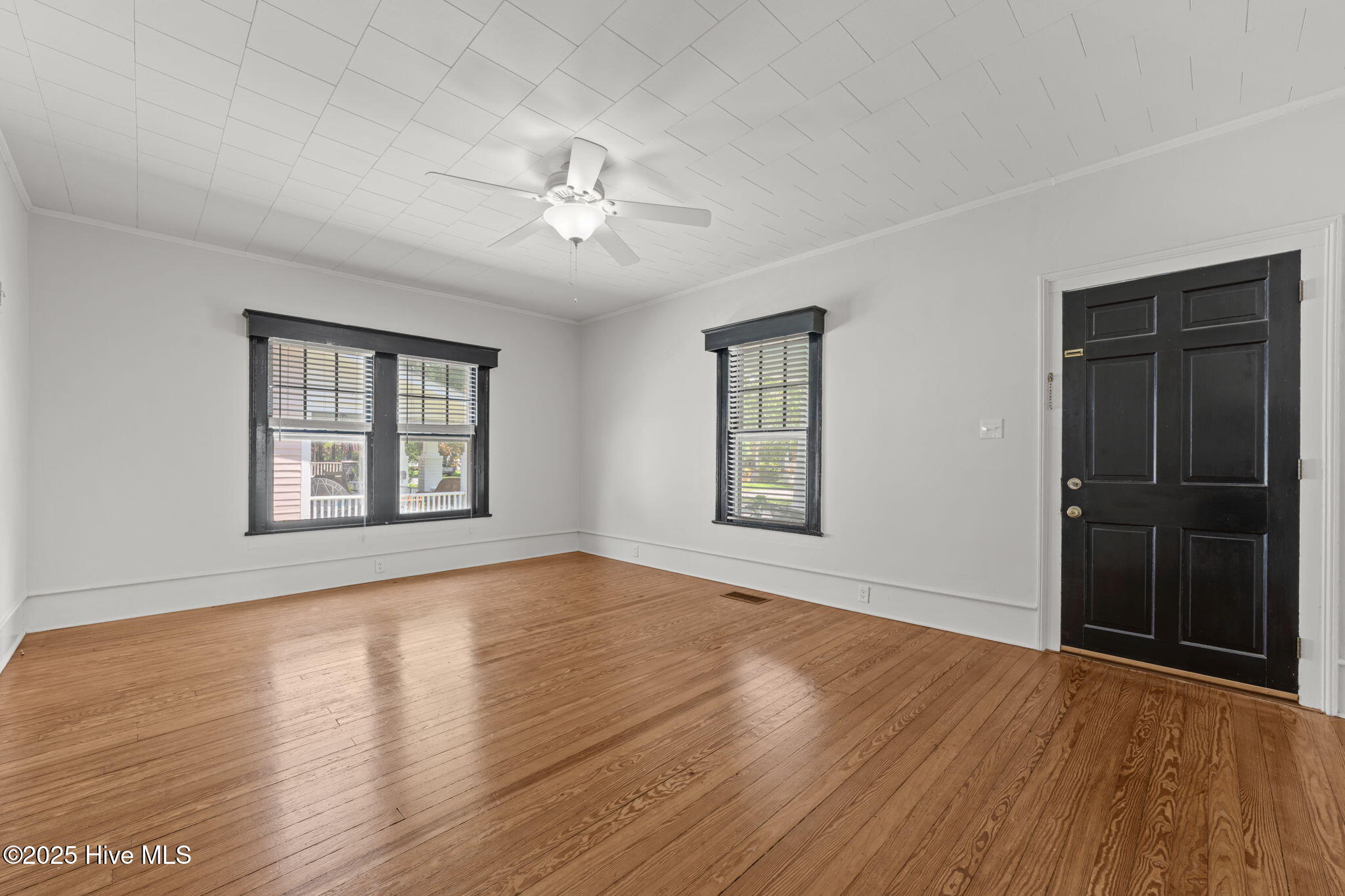 1422 Spencer Avenue Property Photo 15