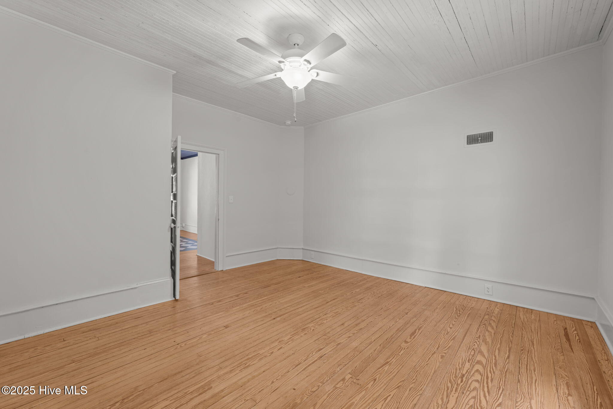 1422 Spencer Avenue Property Photo 17