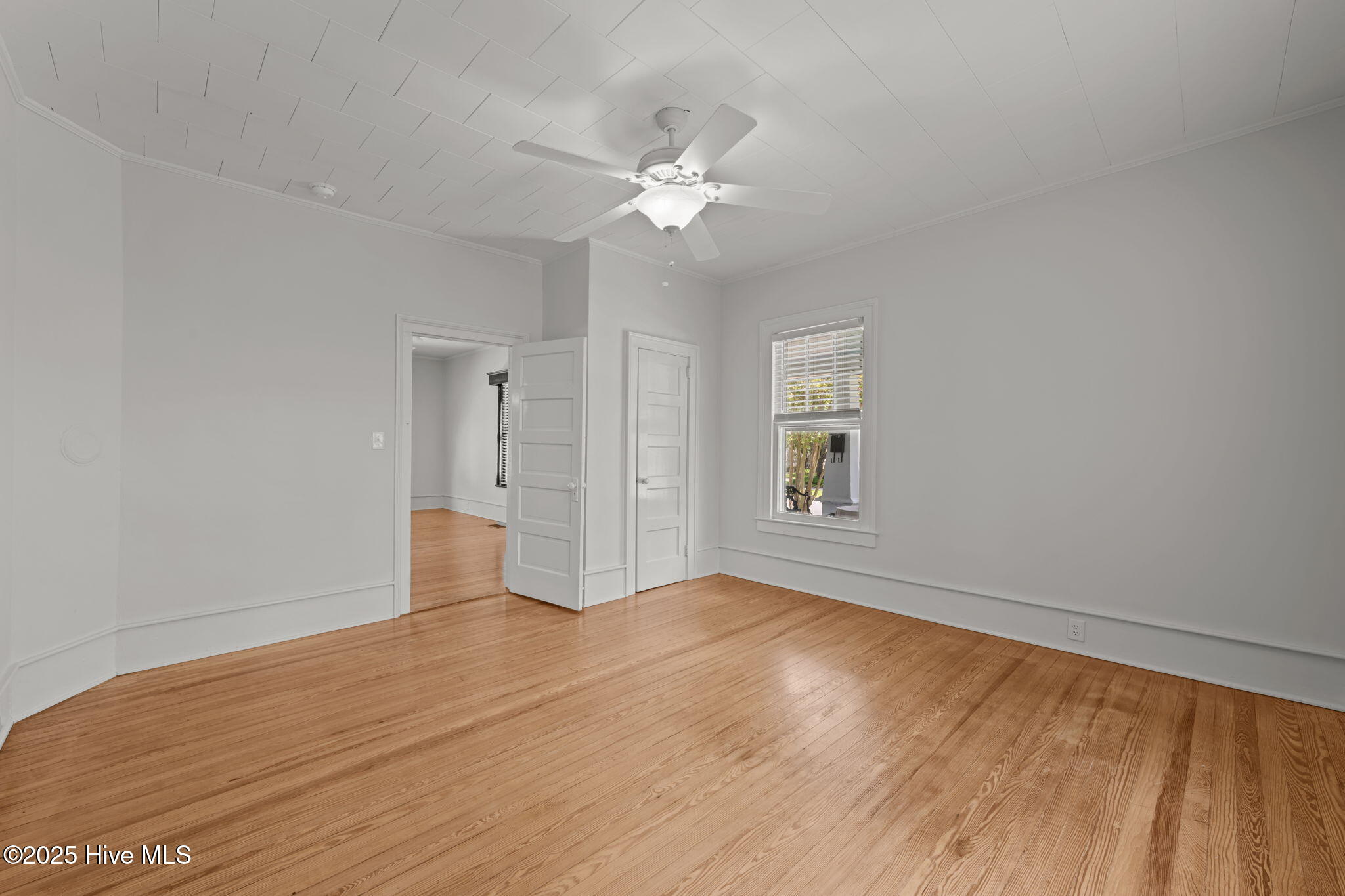 1422 Spencer Avenue Property Photo 22