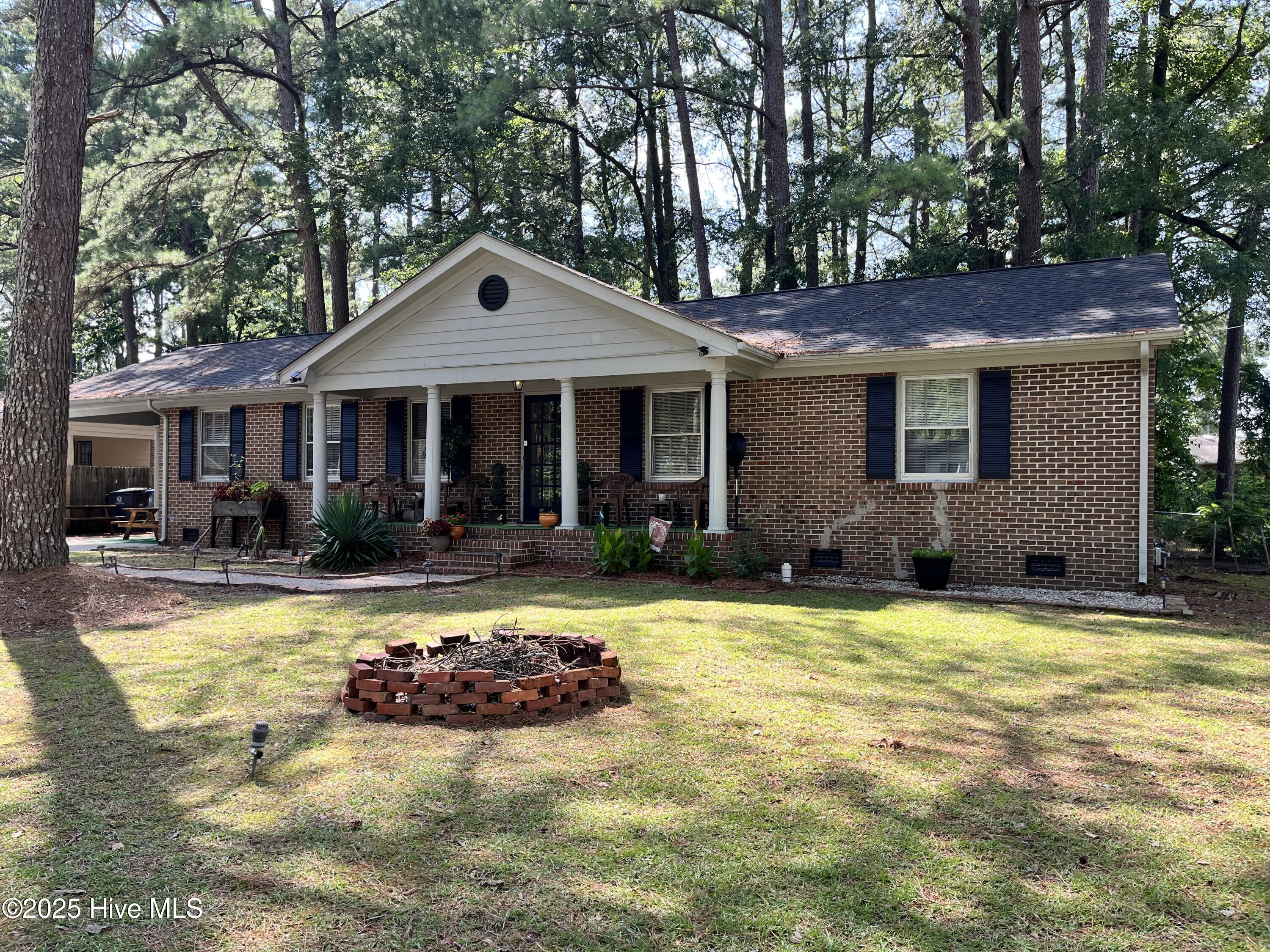 120 S Kirkwood Avenue Property Photo 1