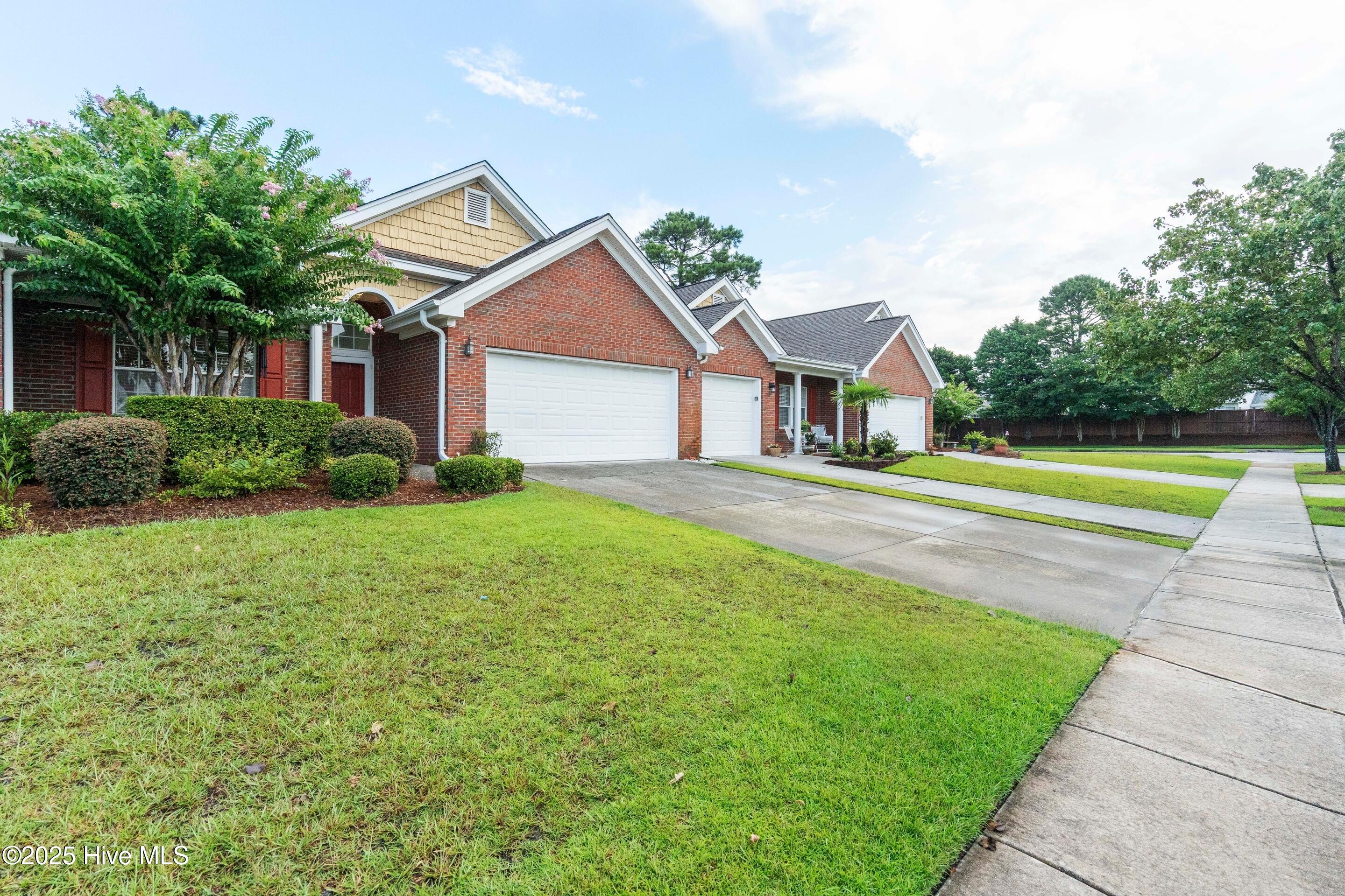 806 Shelton Court Property Photo 1