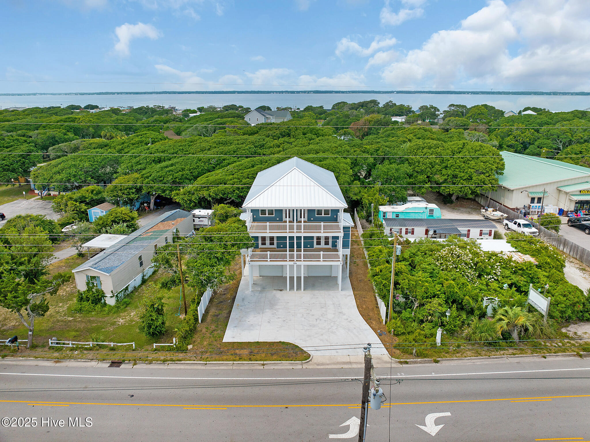 1374 Salter Path Road A & B Property Photo 1
