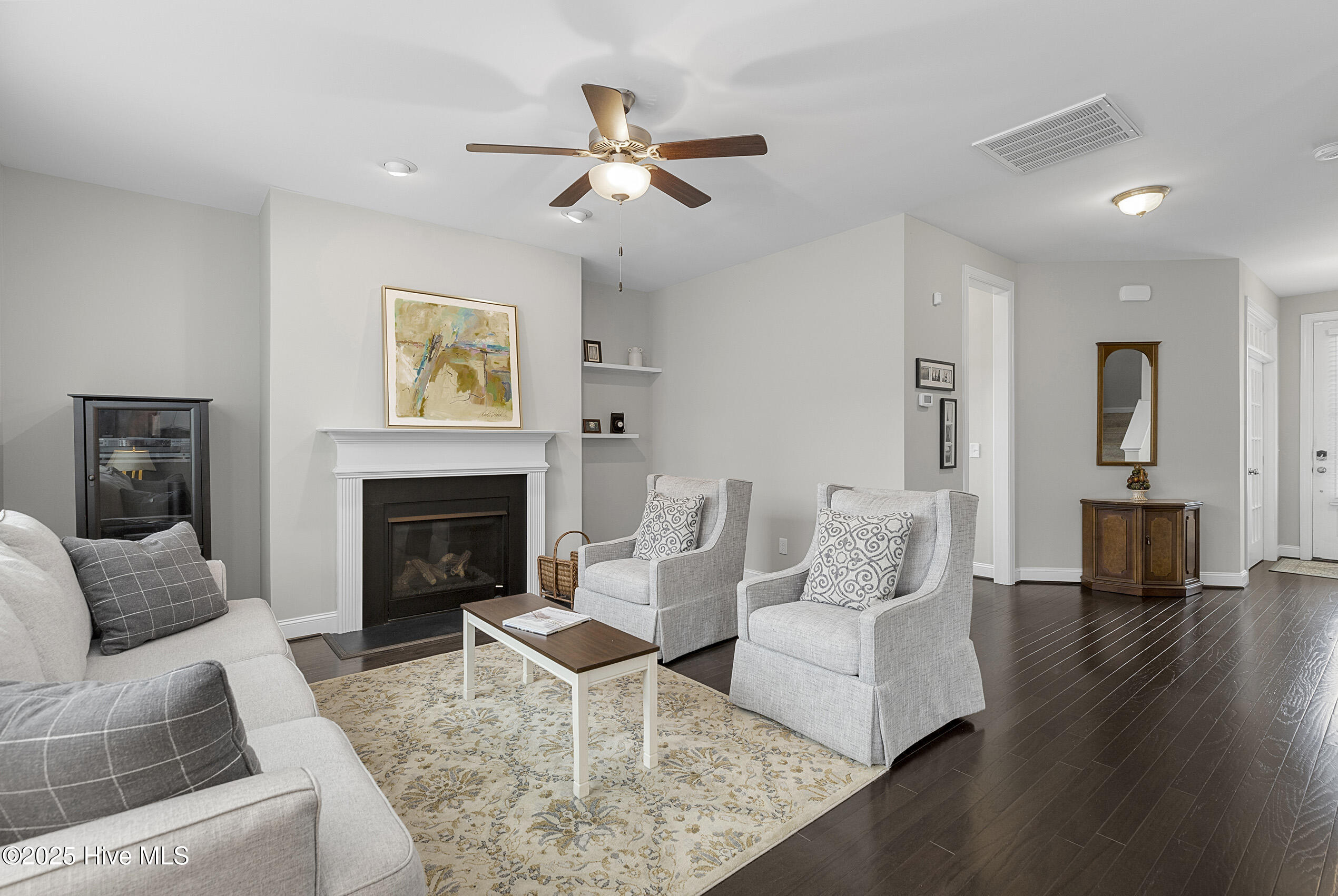 5028 Laurenbridge Lane Property Photo 12