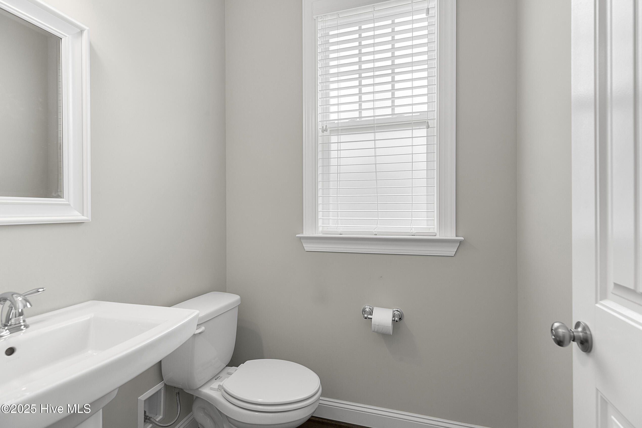 5028 Laurenbridge Lane Property Photo 27