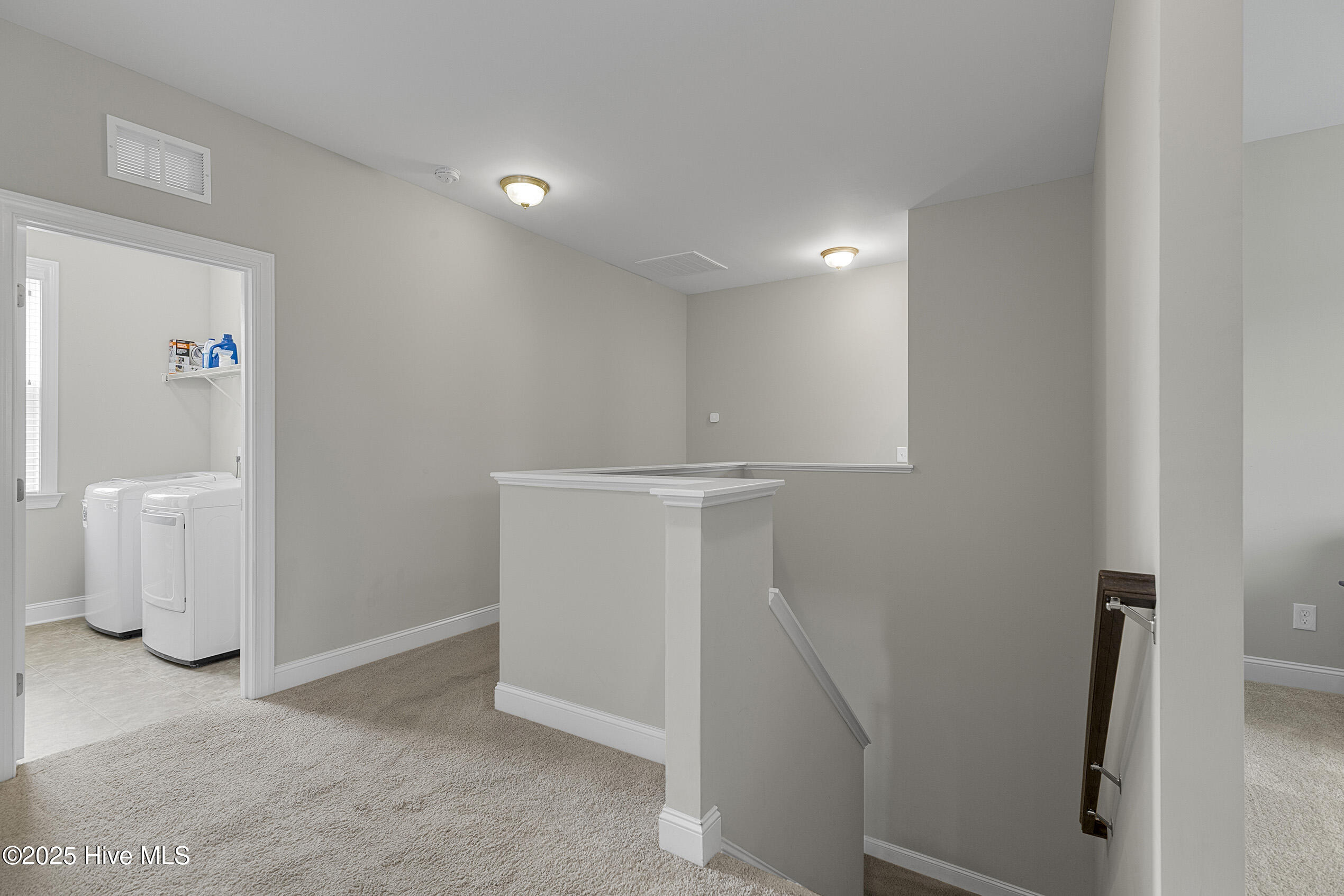 5028 Laurenbridge Lane Property Photo 28