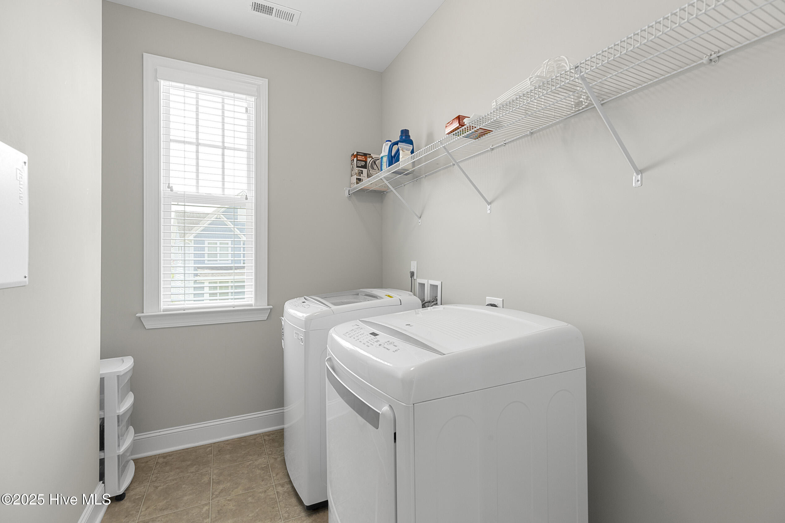 5028 Laurenbridge Lane Property Photo 40