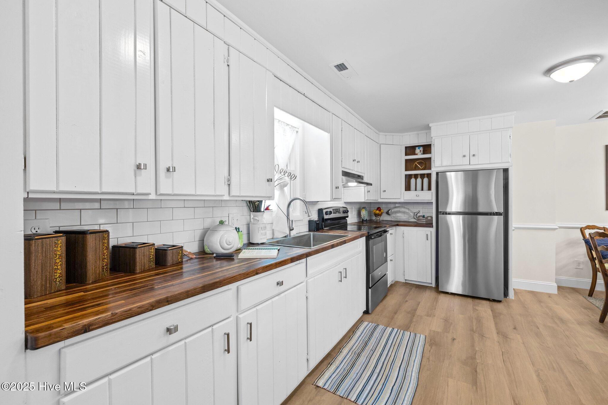 1041 Highway 101 Property Photo 8