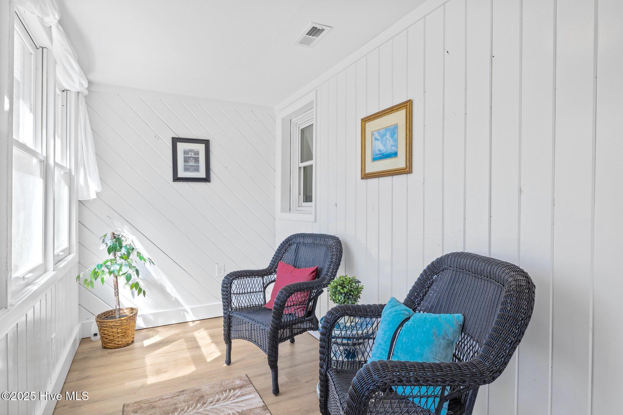 1041 Highway 101 Property Photo 14