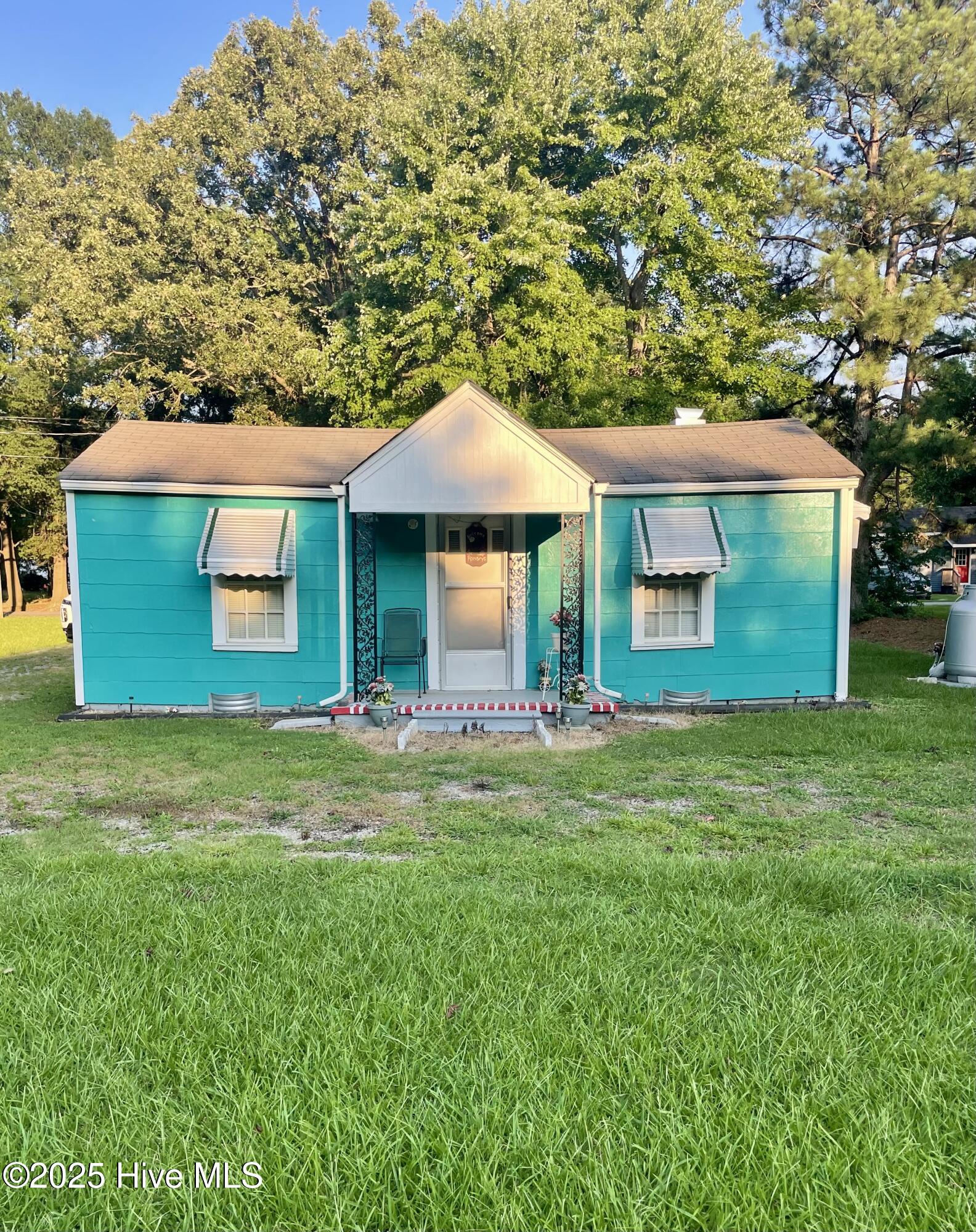 930 Rand Street Property Photo 1