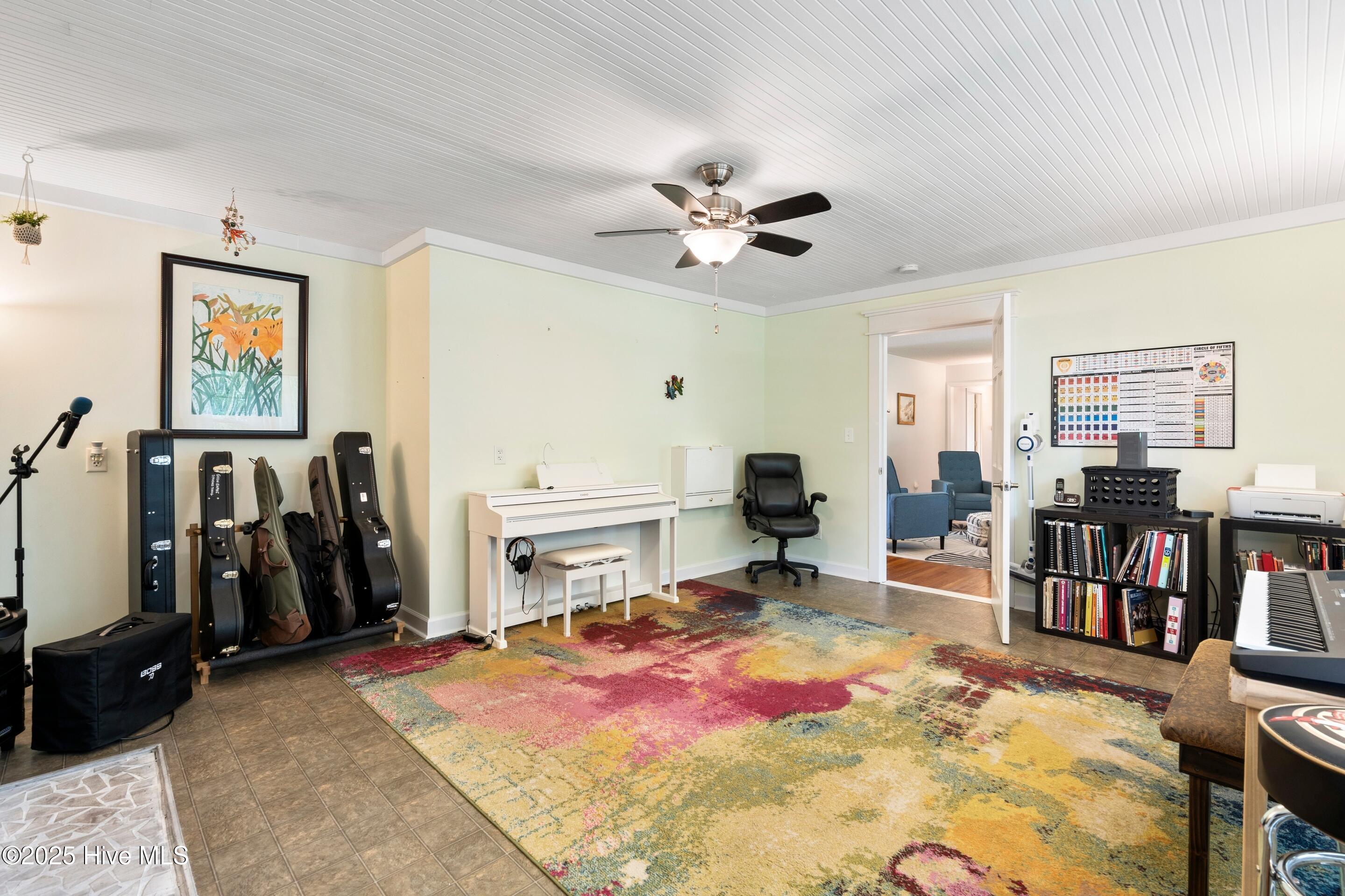616 N Graham Street Property Photo 26