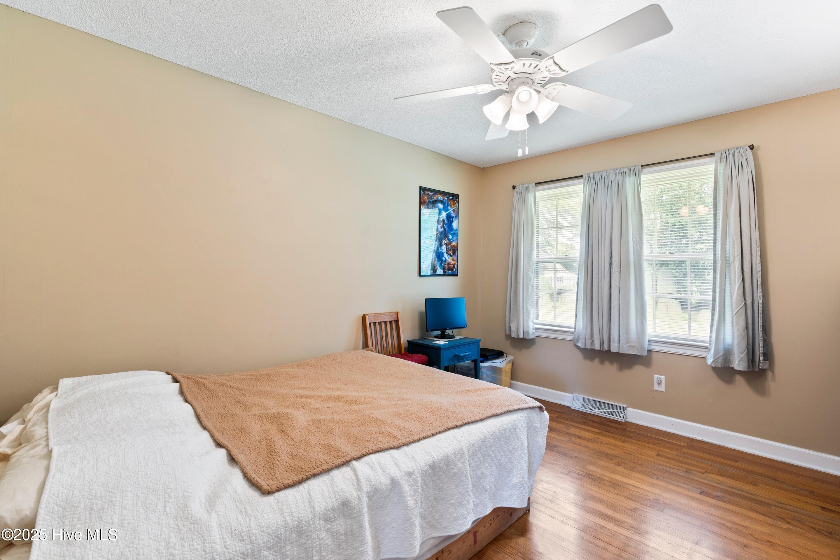 616 N Graham Street Property Photo 29