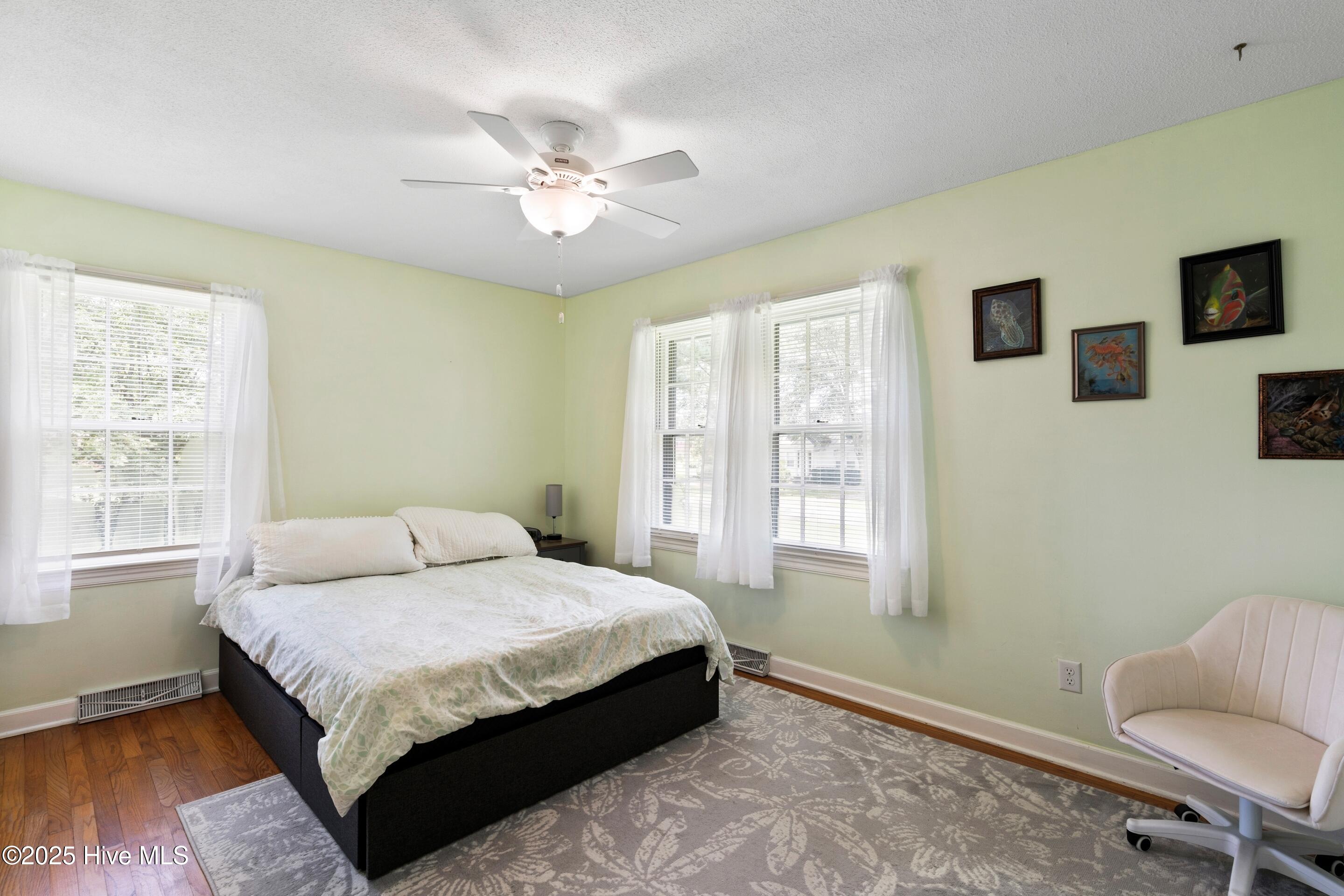 616 N Graham Street Property Photo 46